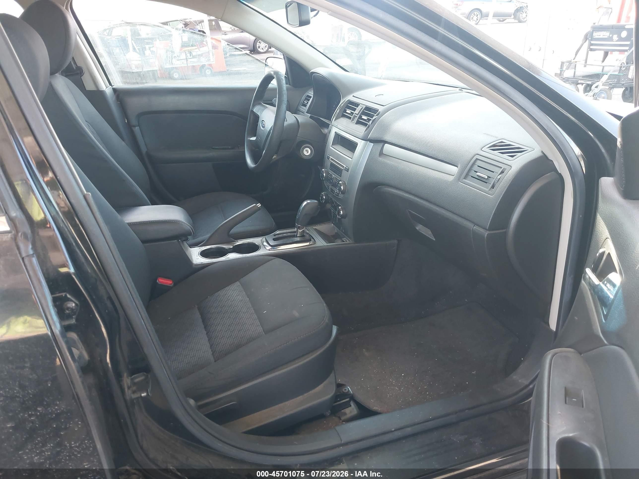 2012 Ford Fusion Se Black vin: 3FAHP0HA3CR310441