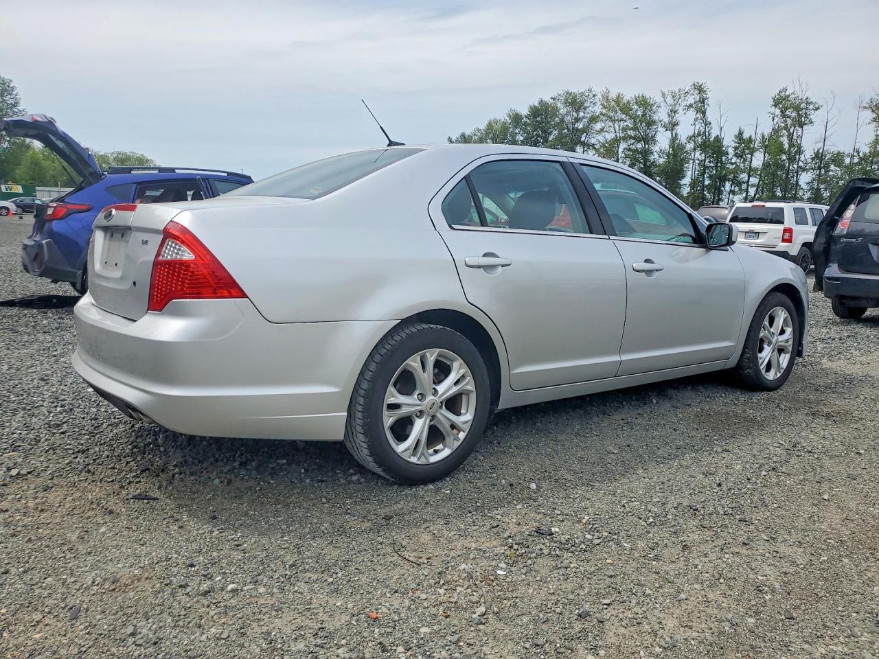 2012 Ford Fusion Se Silver vin: 3FAHP0HA3CR317499