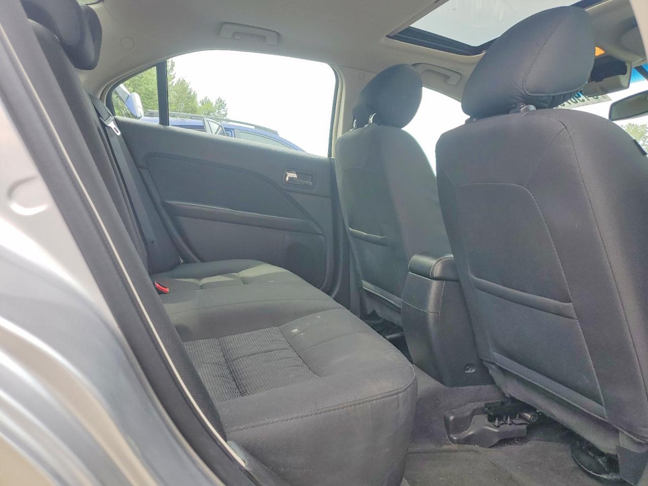 2012 Ford Fusion Se Silver vin: 3FAHP0HA3CR317499