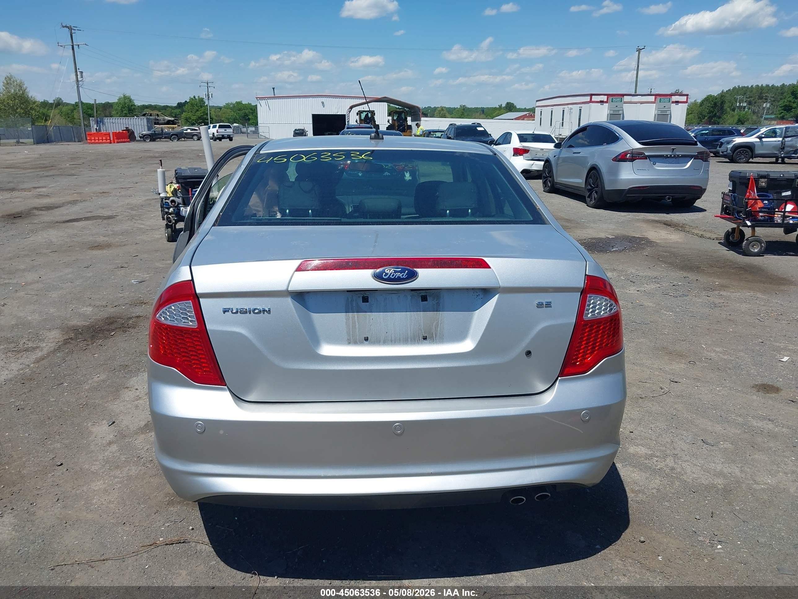 2012 Ford Fusion Se Серебряный vin: 3FAHP0HA3CR322573