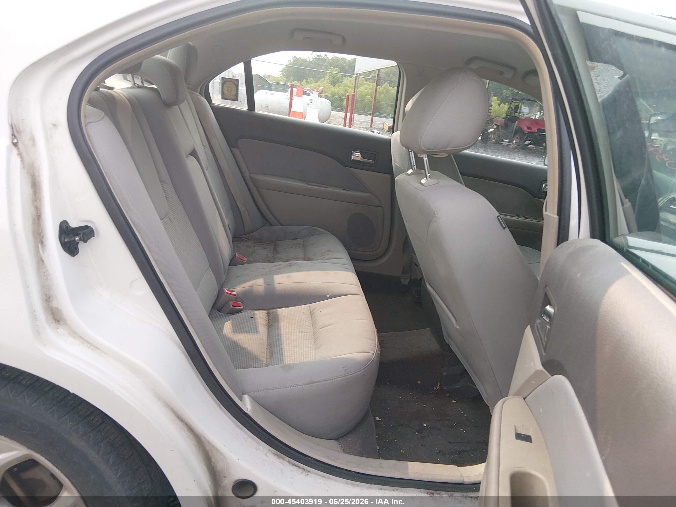 2012 Ford Fusion Se White vin: 3FAHP0HA3CR372437