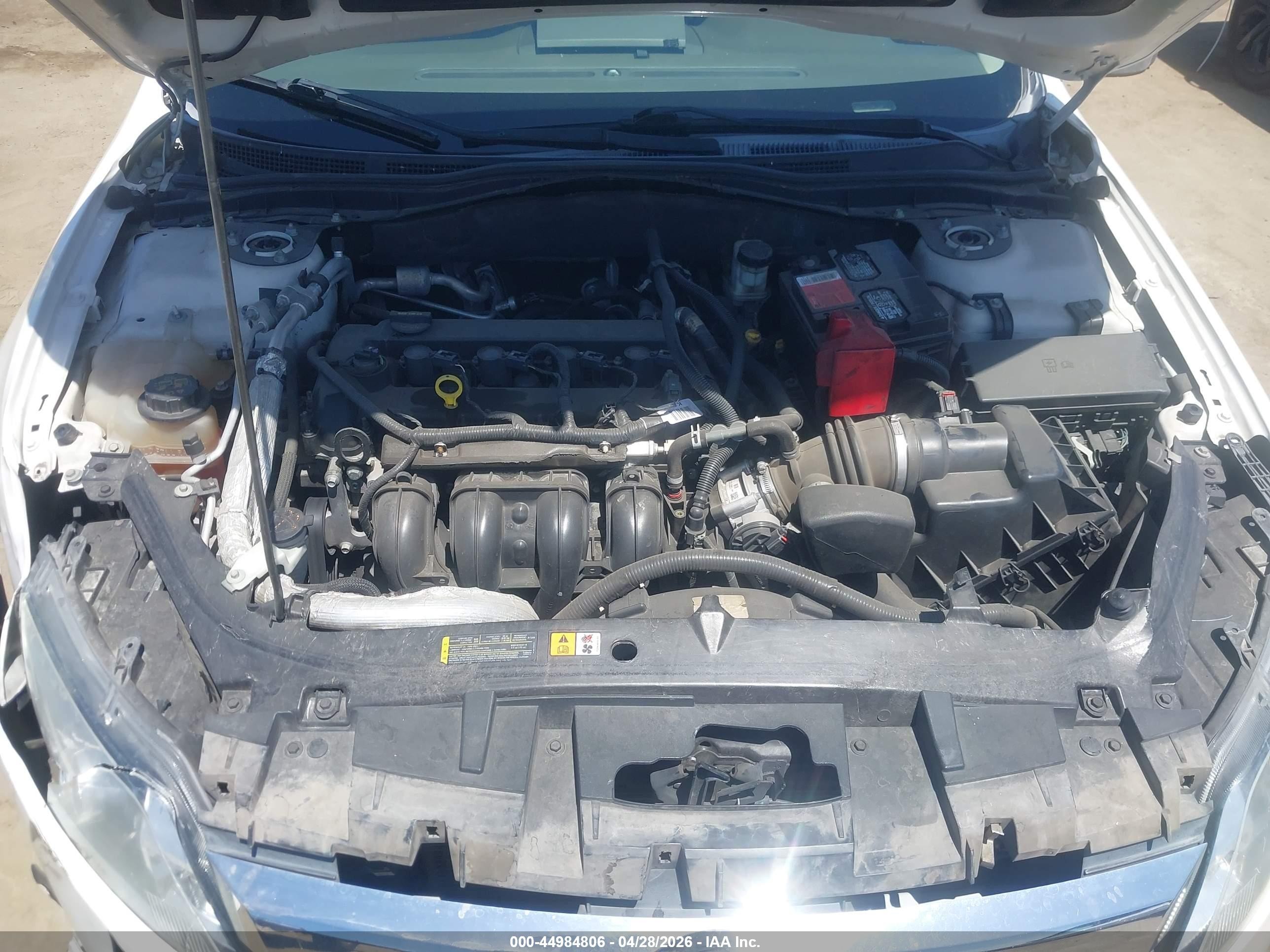 2012 Ford Fusion Se White vin: 3FAHP0HA3CR378075