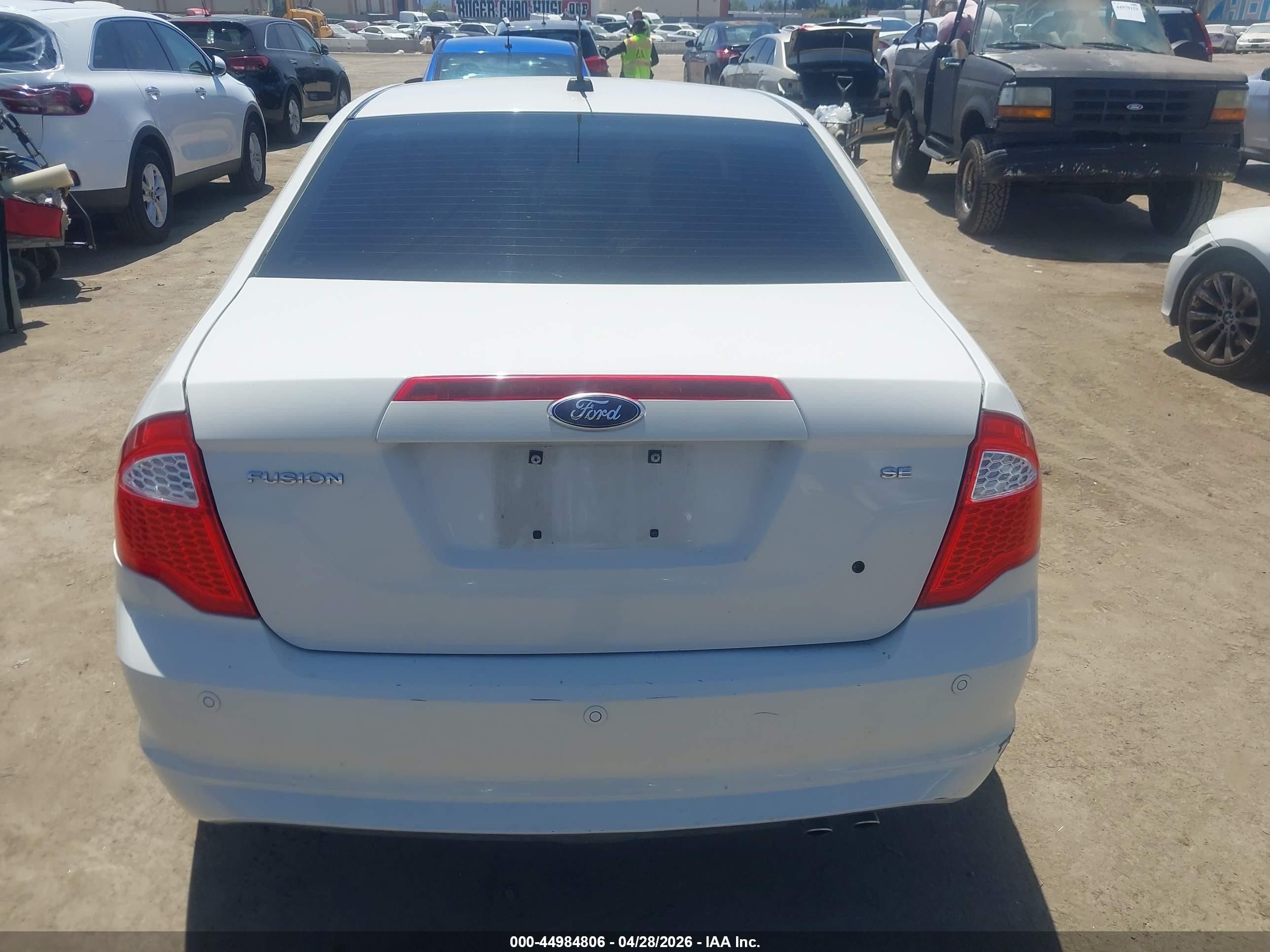 2012 Ford Fusion Se White vin: 3FAHP0HA3CR378075