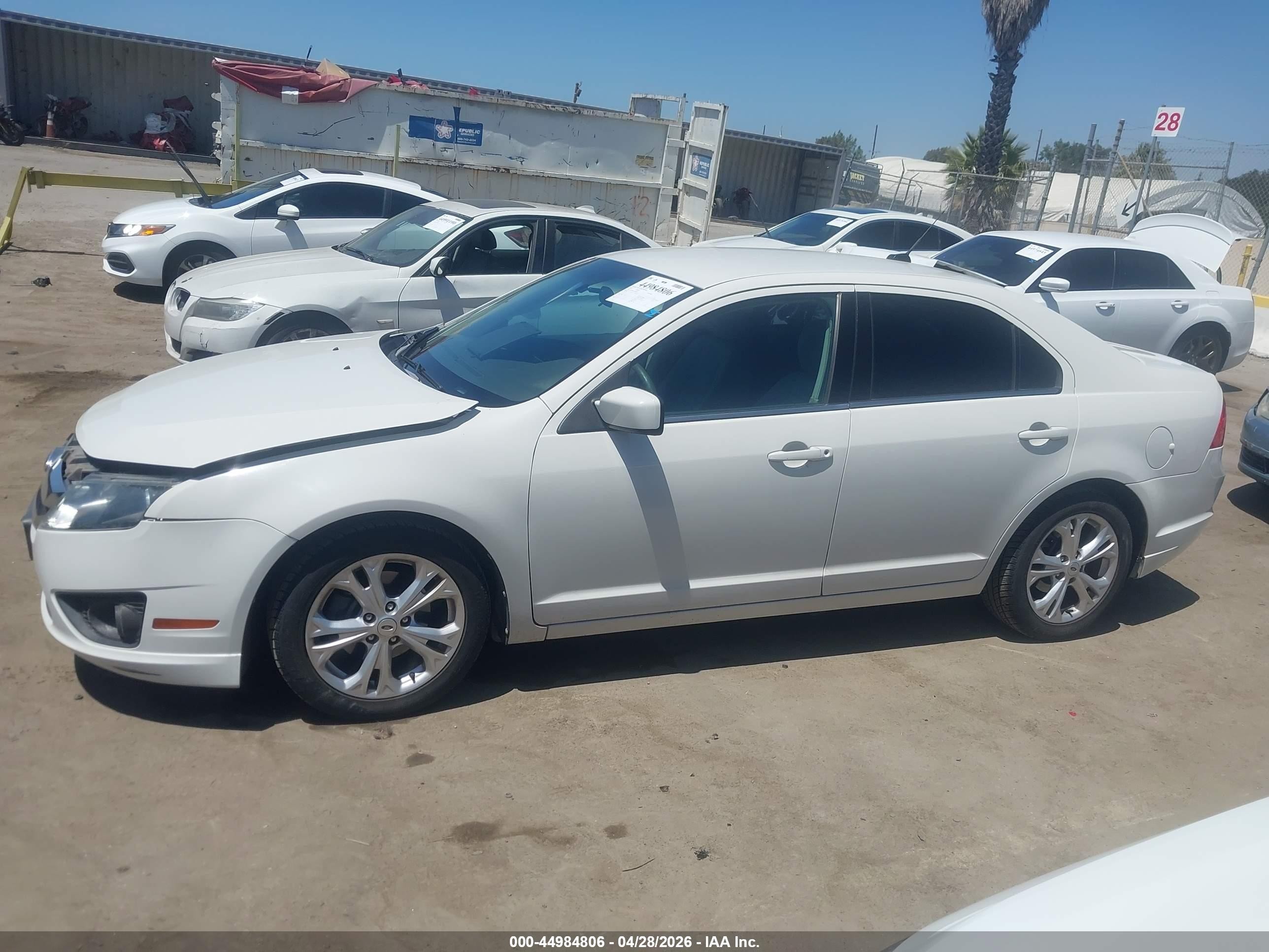 2012 Ford Fusion Se White vin: 3FAHP0HA3CR378075