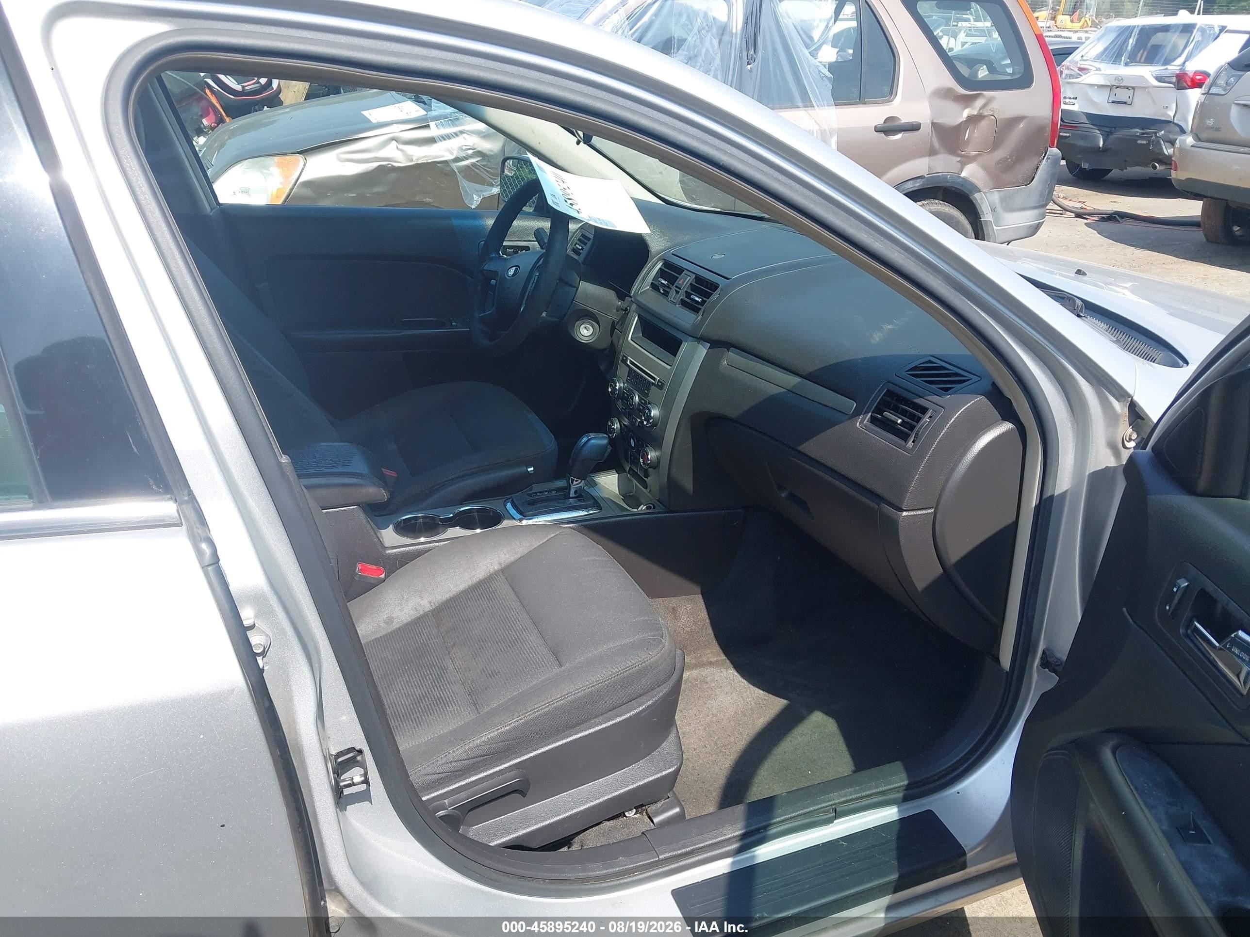 2012 Ford Fusion Se Silver vin: 3FAHP0HA3CR441224