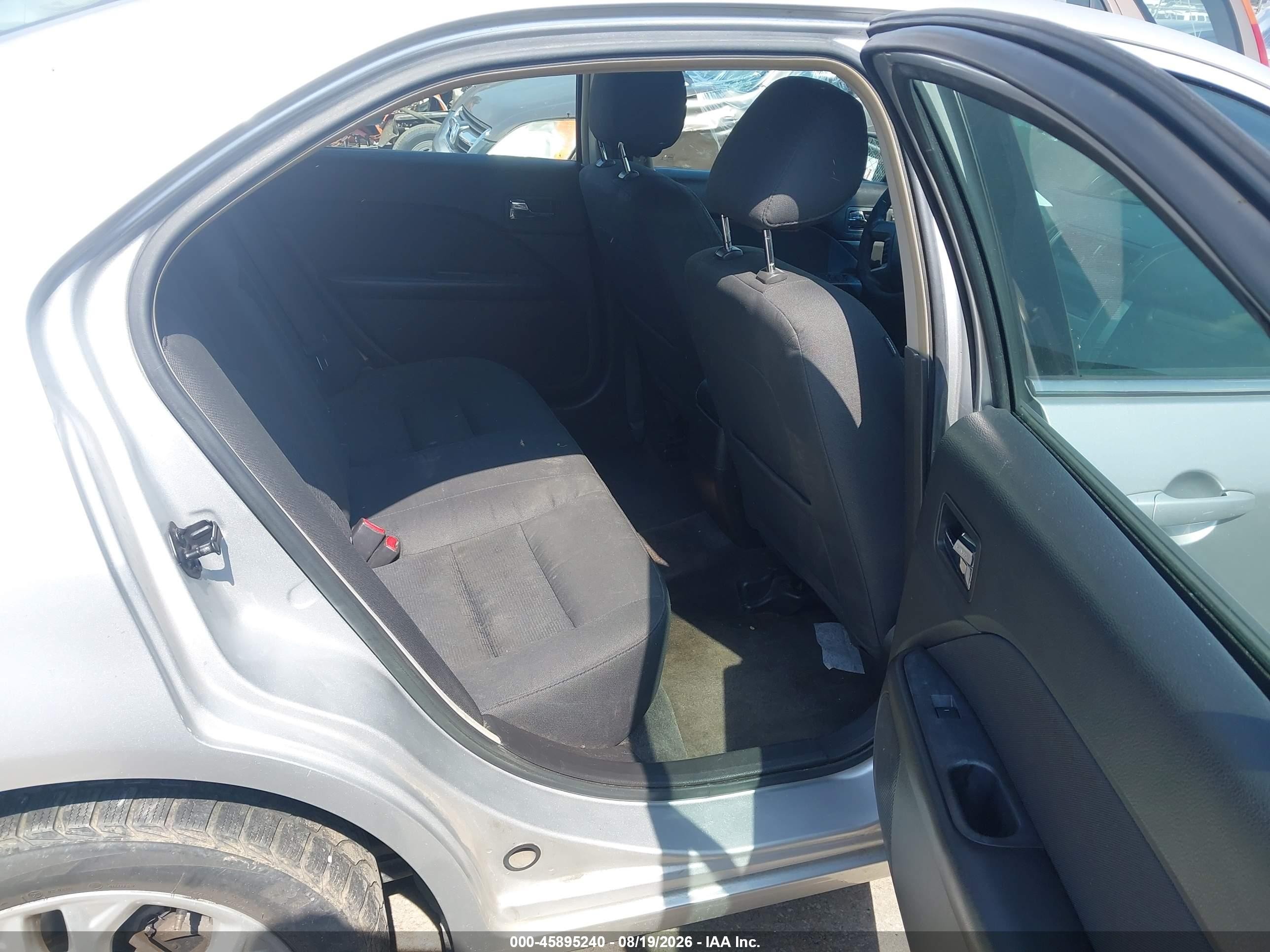 2012 Ford Fusion Se Silver vin: 3FAHP0HA3CR441224