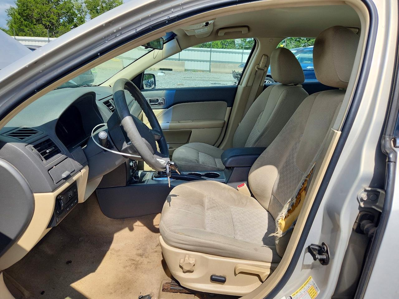 2010 Ford Fusion Se Silver vin: 3FAHP0HA4AR157551