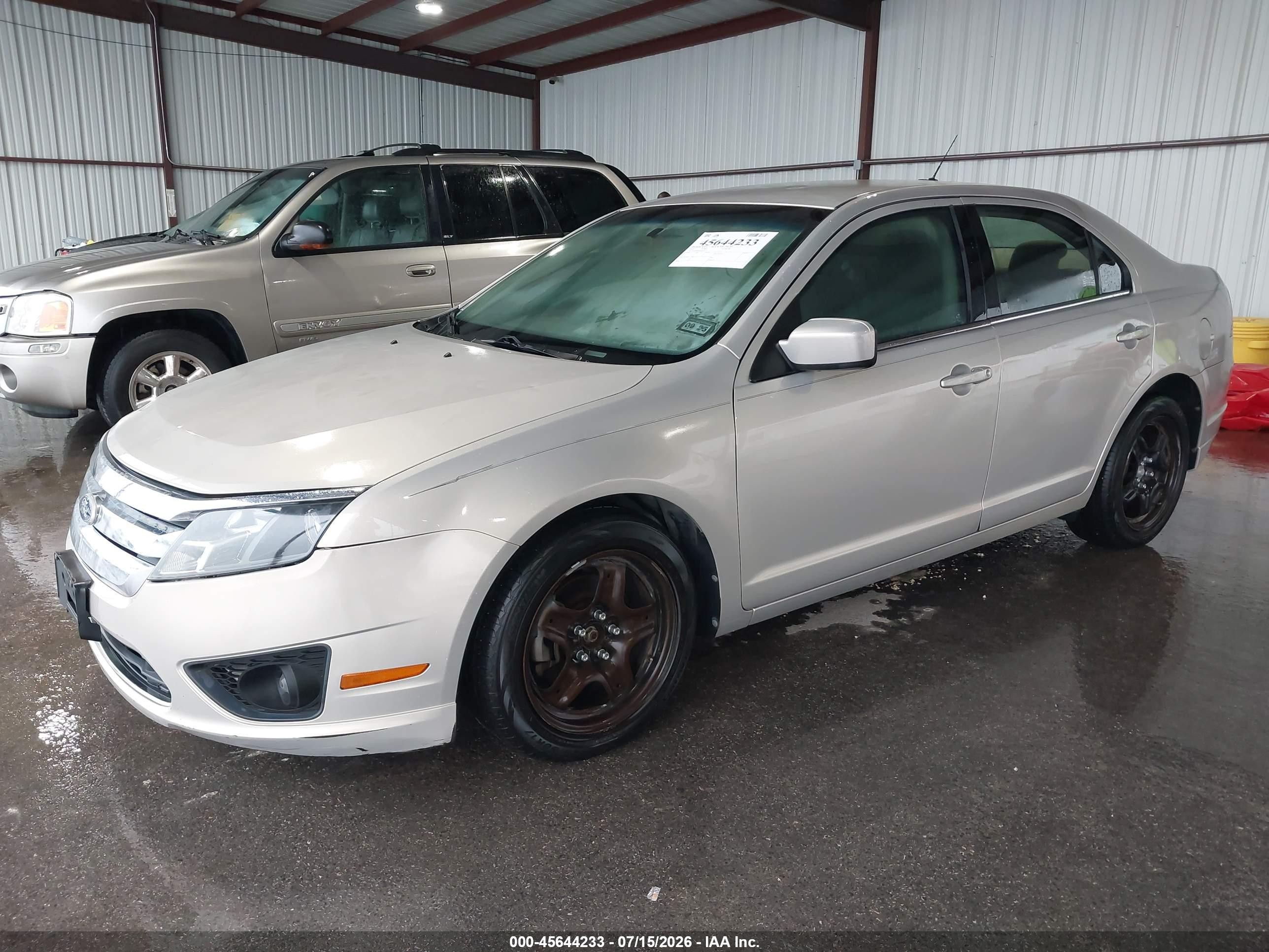 2010 Ford Fusion Se Cream vin: 3FAHP0HA4AR294229