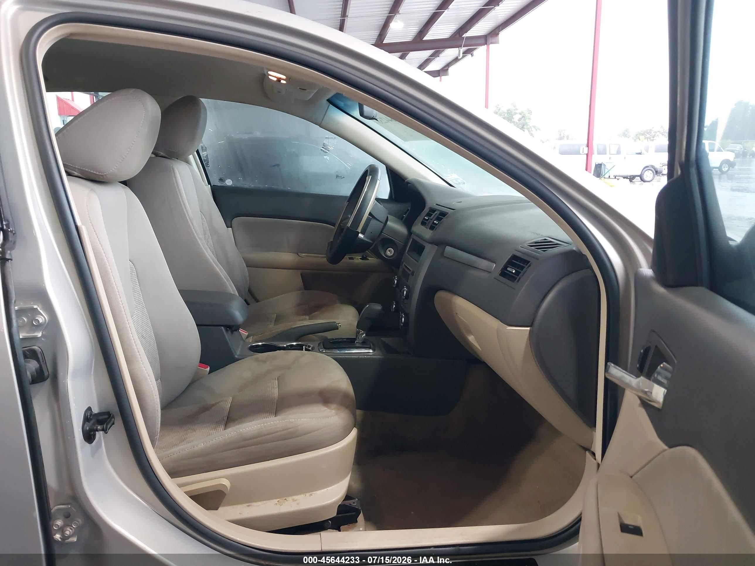 2010 Ford Fusion Se Cream vin: 3FAHP0HA4AR294229