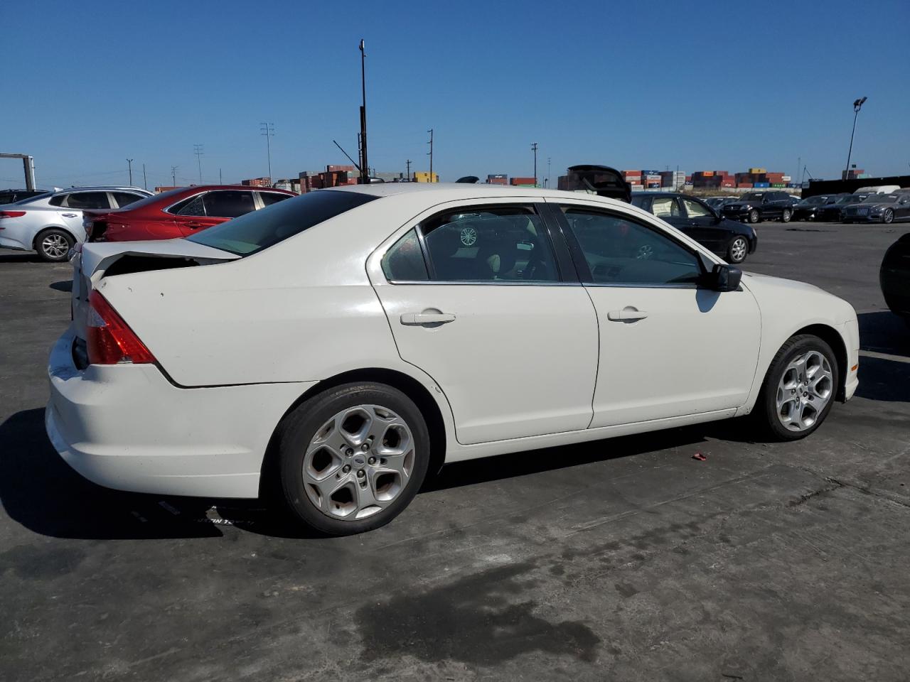 2010 Ford Fusion Se Белый vin: 3FAHP0HA4AR296708