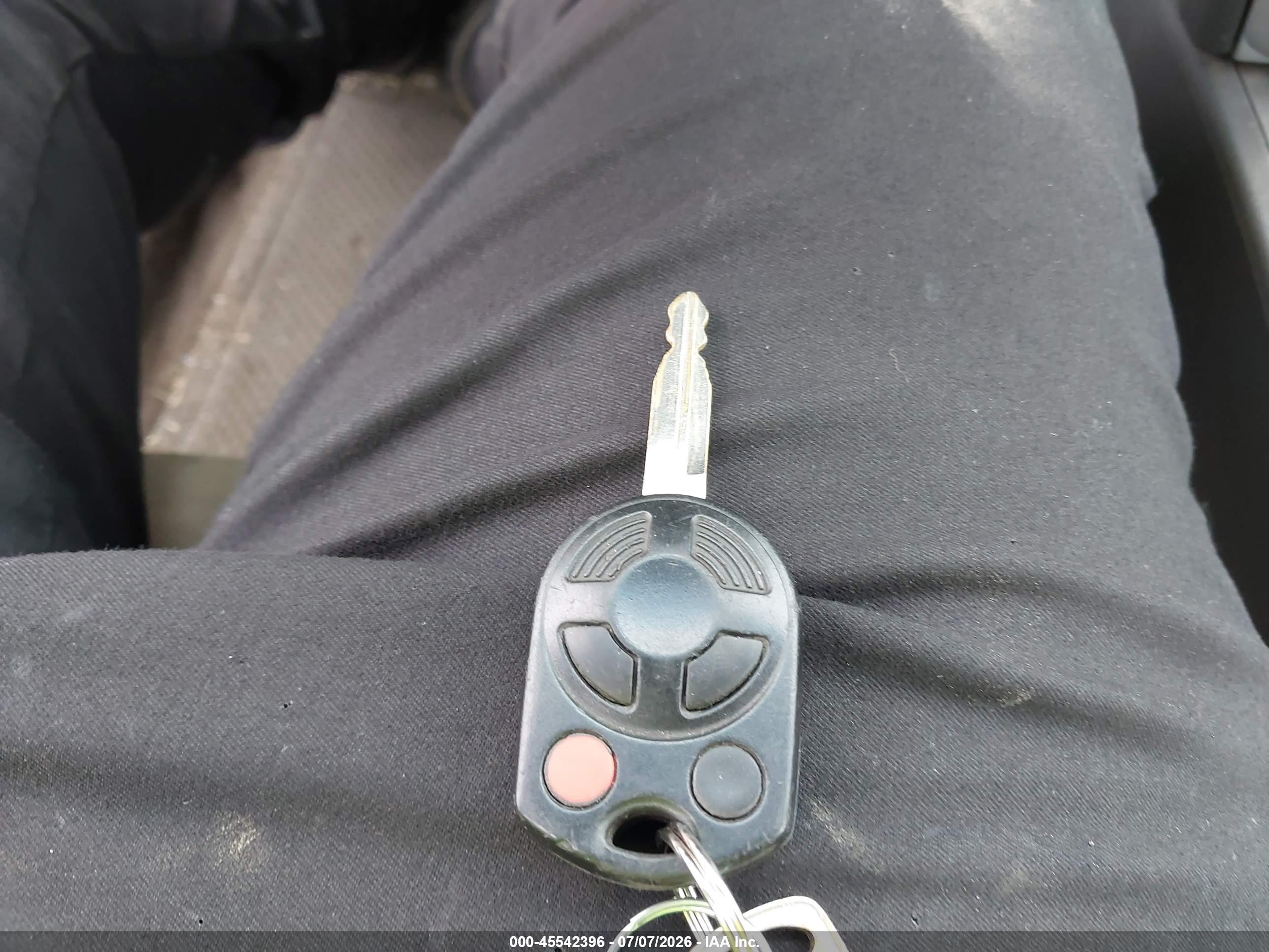 2010 Ford Fusion Se Tan vin: 3FAHP0HA4AR317010