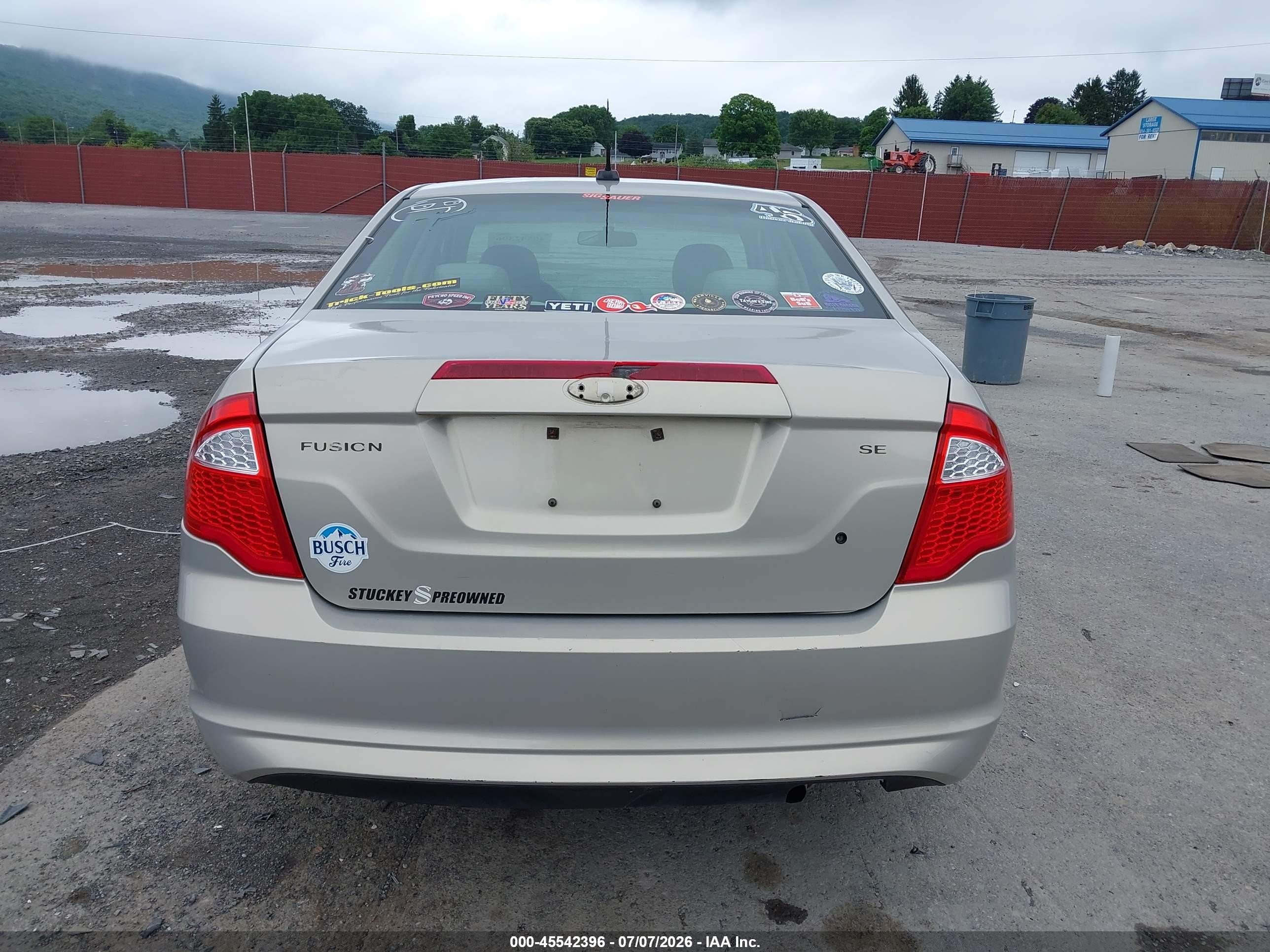 2010 Ford Fusion Se Tan vin: 3FAHP0HA4AR317010