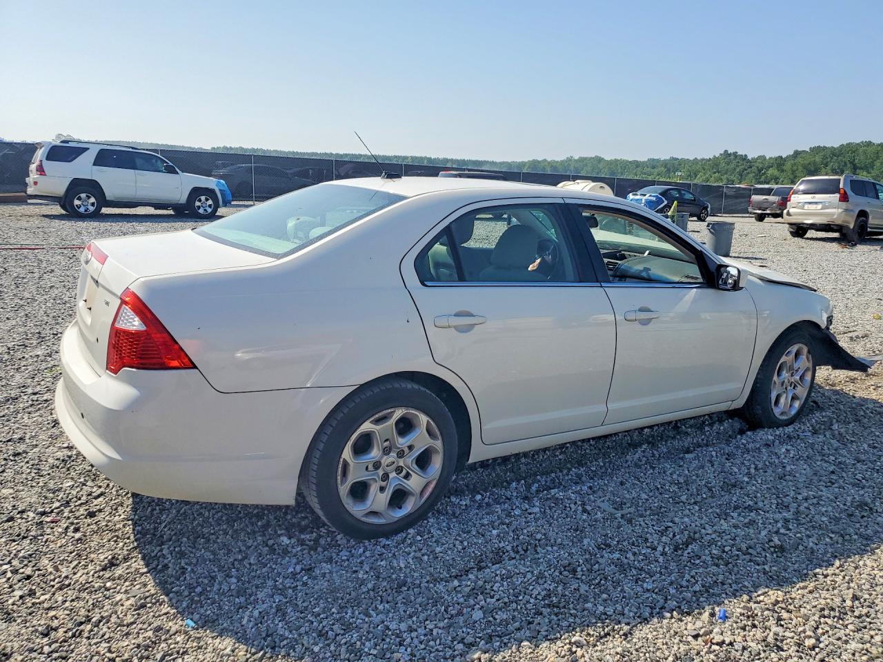 2010 Ford Fusion Se White vin: 3FAHP0HA4AR348824