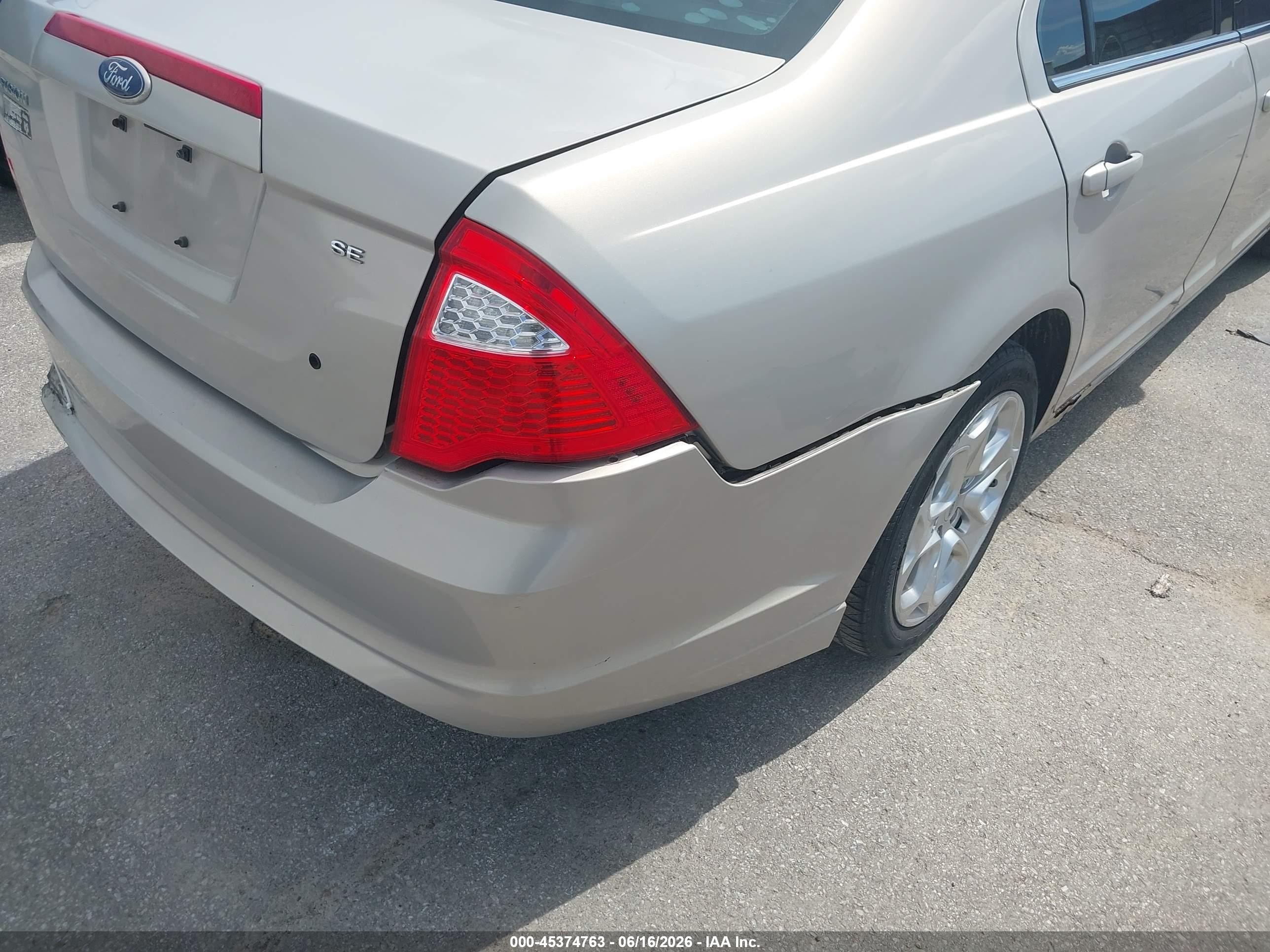 2010 Ford Fusion Se Gold vin: 3FAHP0HA4AR355661