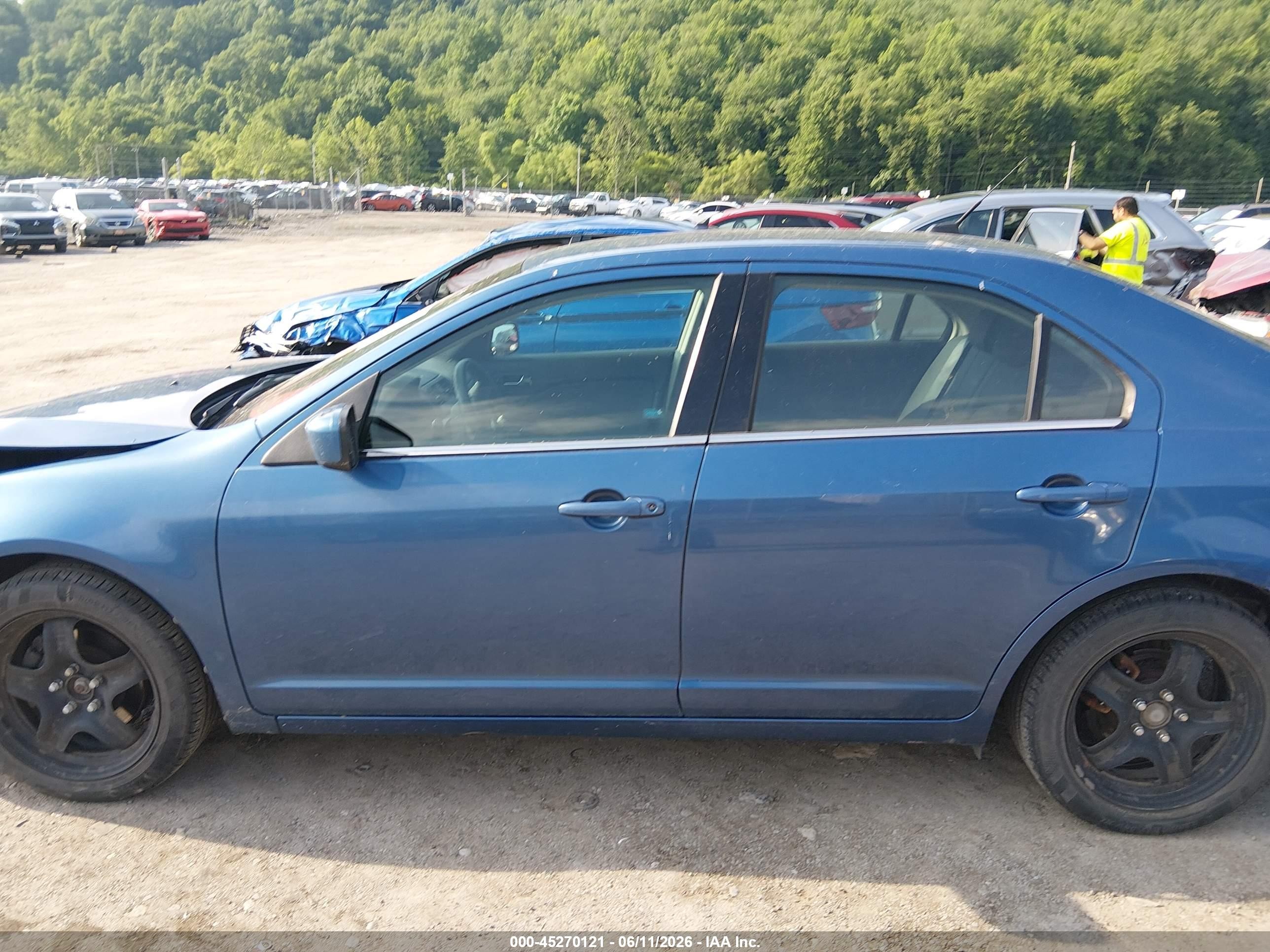 2010 Ford Fusion Se Синий vin: 3FAHP0HA4AR360181