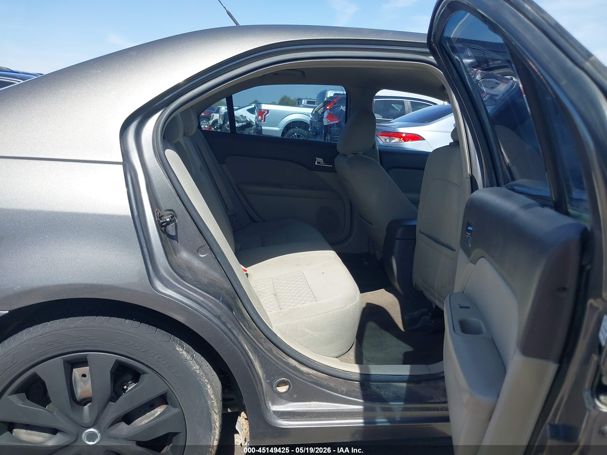 2010 Ford Fusion Se Gray vin: 3FAHP0HA4AR373660
