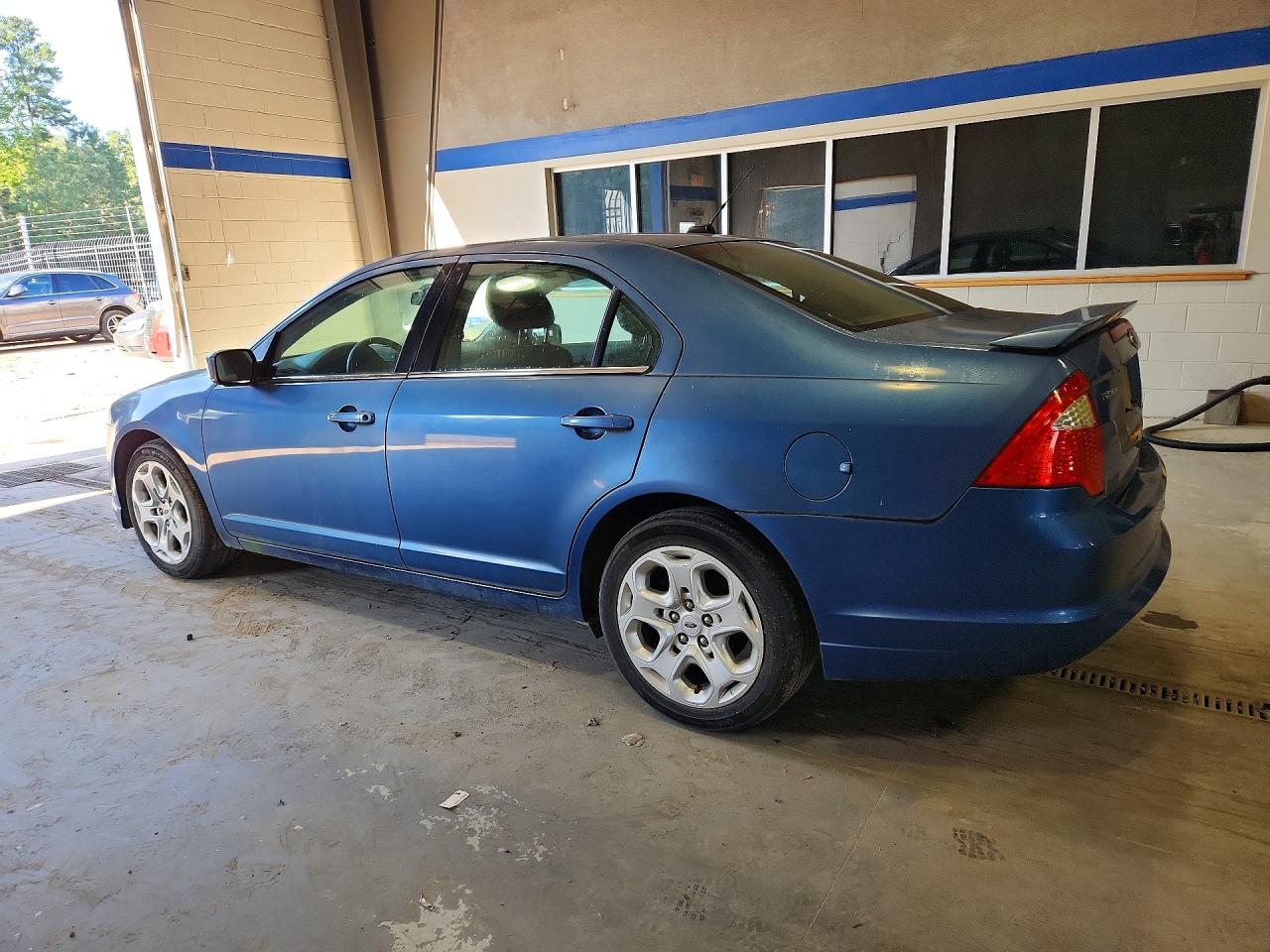 2010 Ford Fusion Se Синий vin: 3FAHP0HA4AR414840