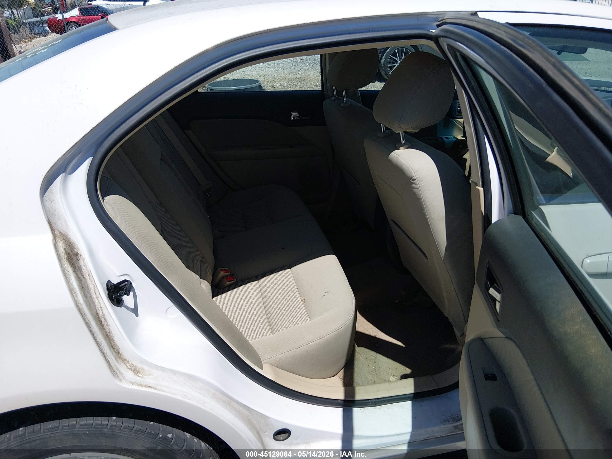 2011 Ford Fusion Se White vin: 3FAHP0HA4BR106973