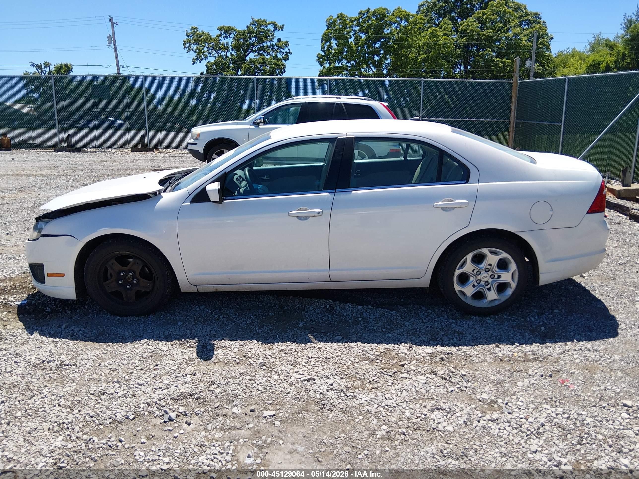 2011 Ford Fusion Se White vin: 3FAHP0HA4BR106973