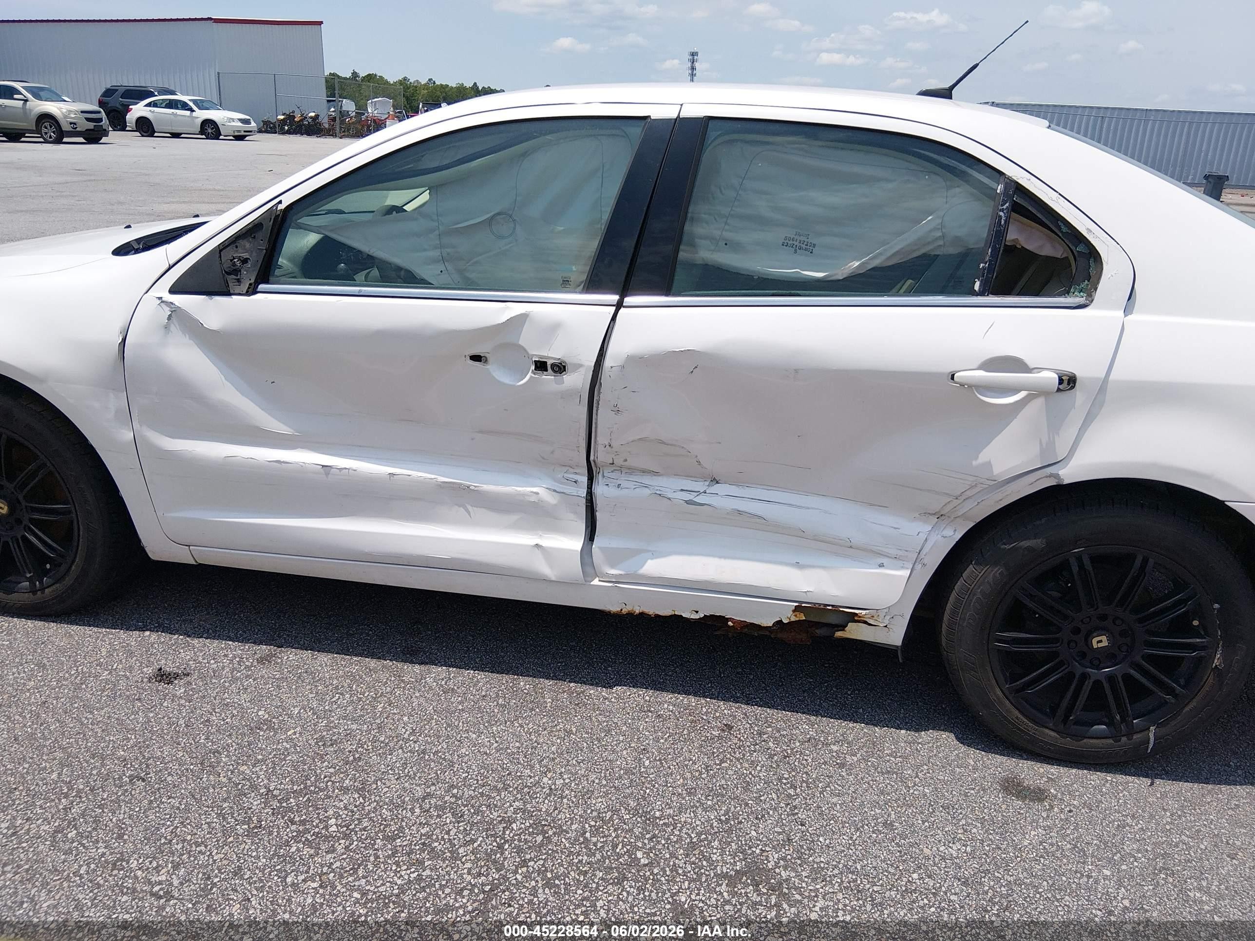 2011 Ford Fusion Se White vin: 3FAHP0HA4BR117973