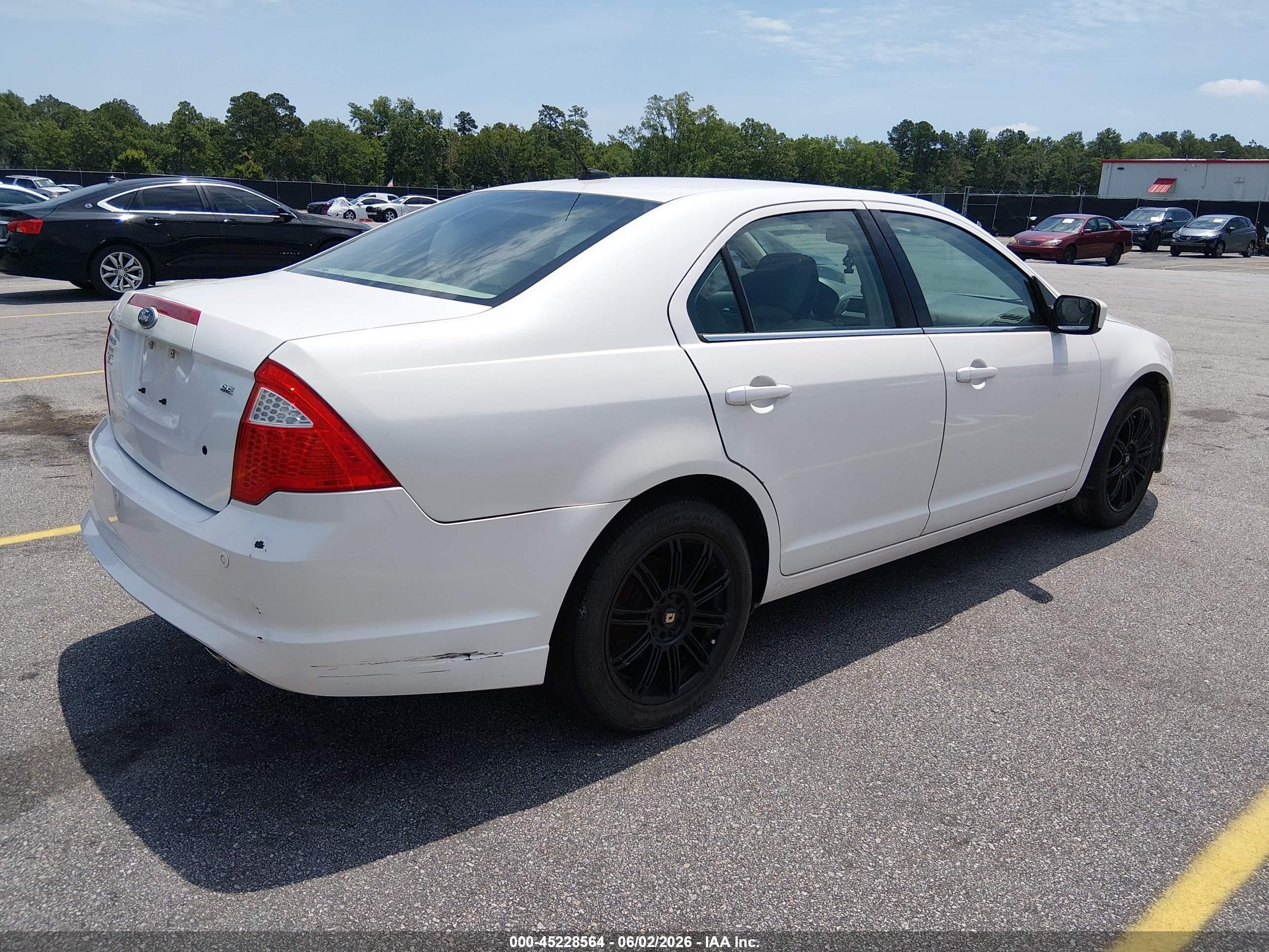 2011 Ford Fusion Se White vin: 3FAHP0HA4BR117973