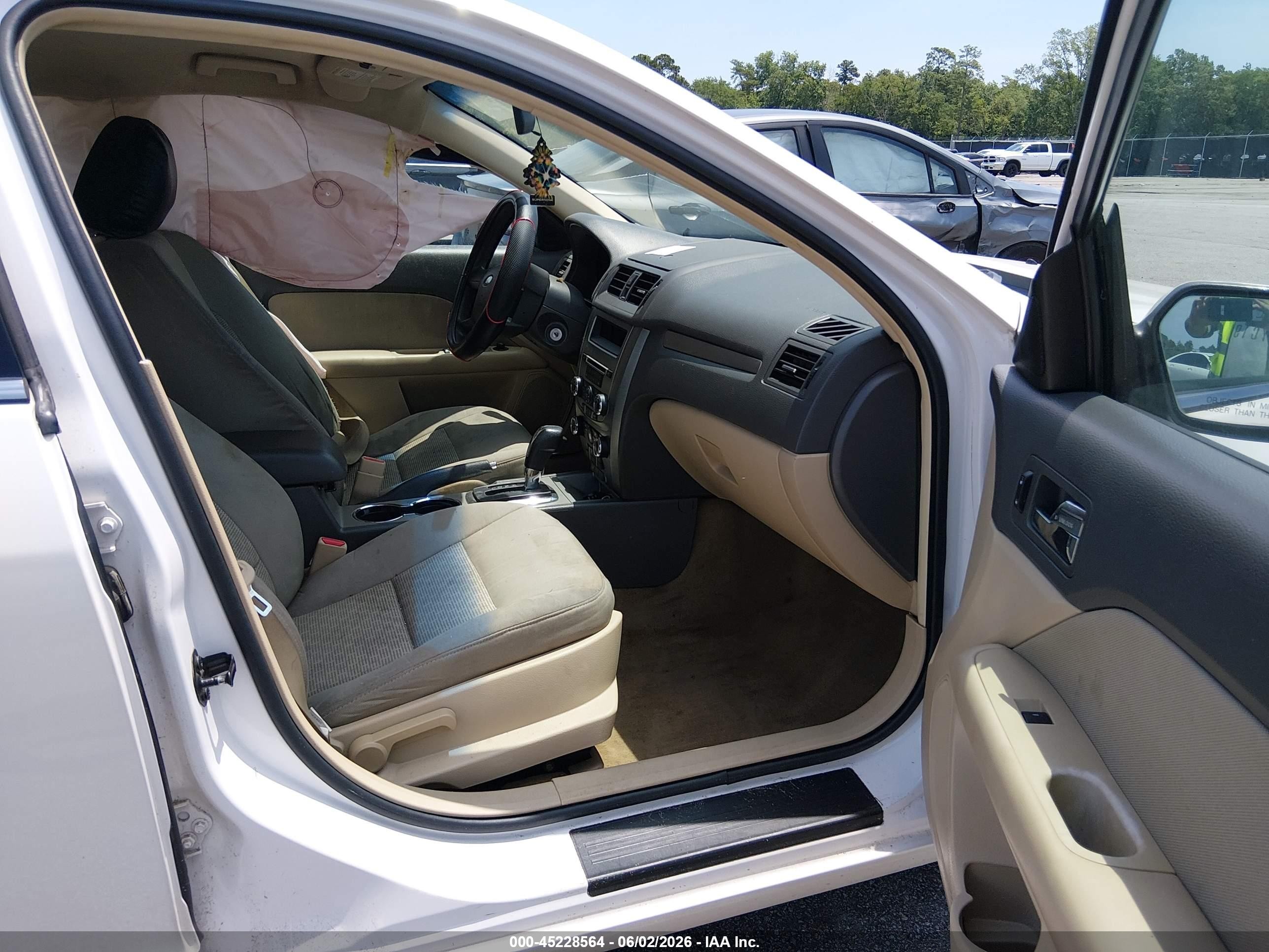 2011 Ford Fusion Se White vin: 3FAHP0HA4BR117973
