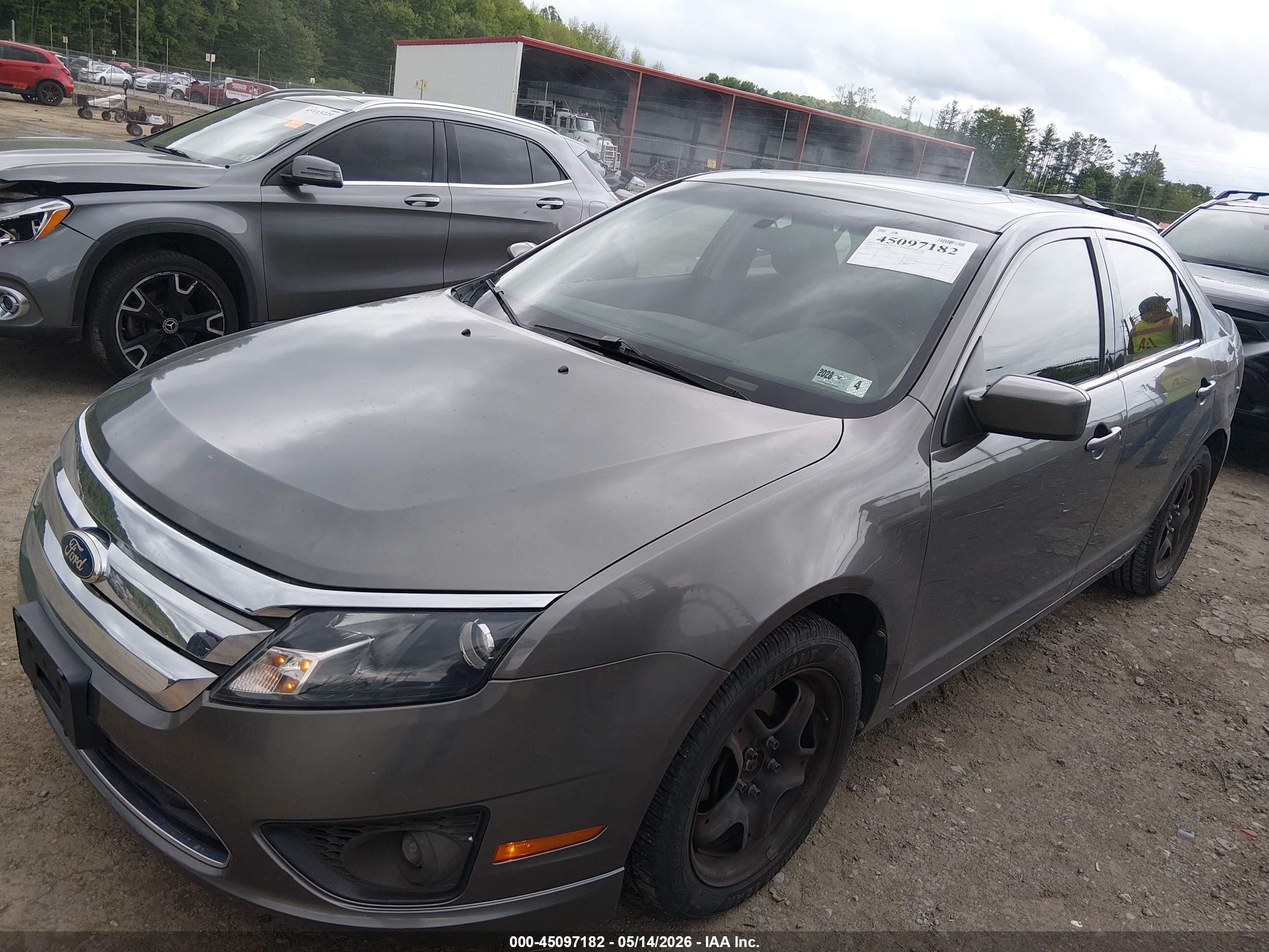 2011 Ford Fusion Se Gray vin: 3FAHP0HA4BR132831