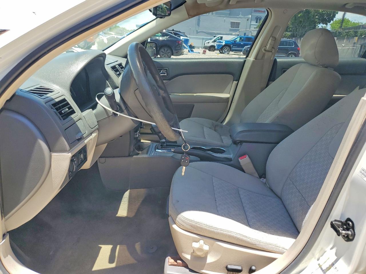 2011 Ford Fusion Se White vin: 3FAHP0HA4BR165067