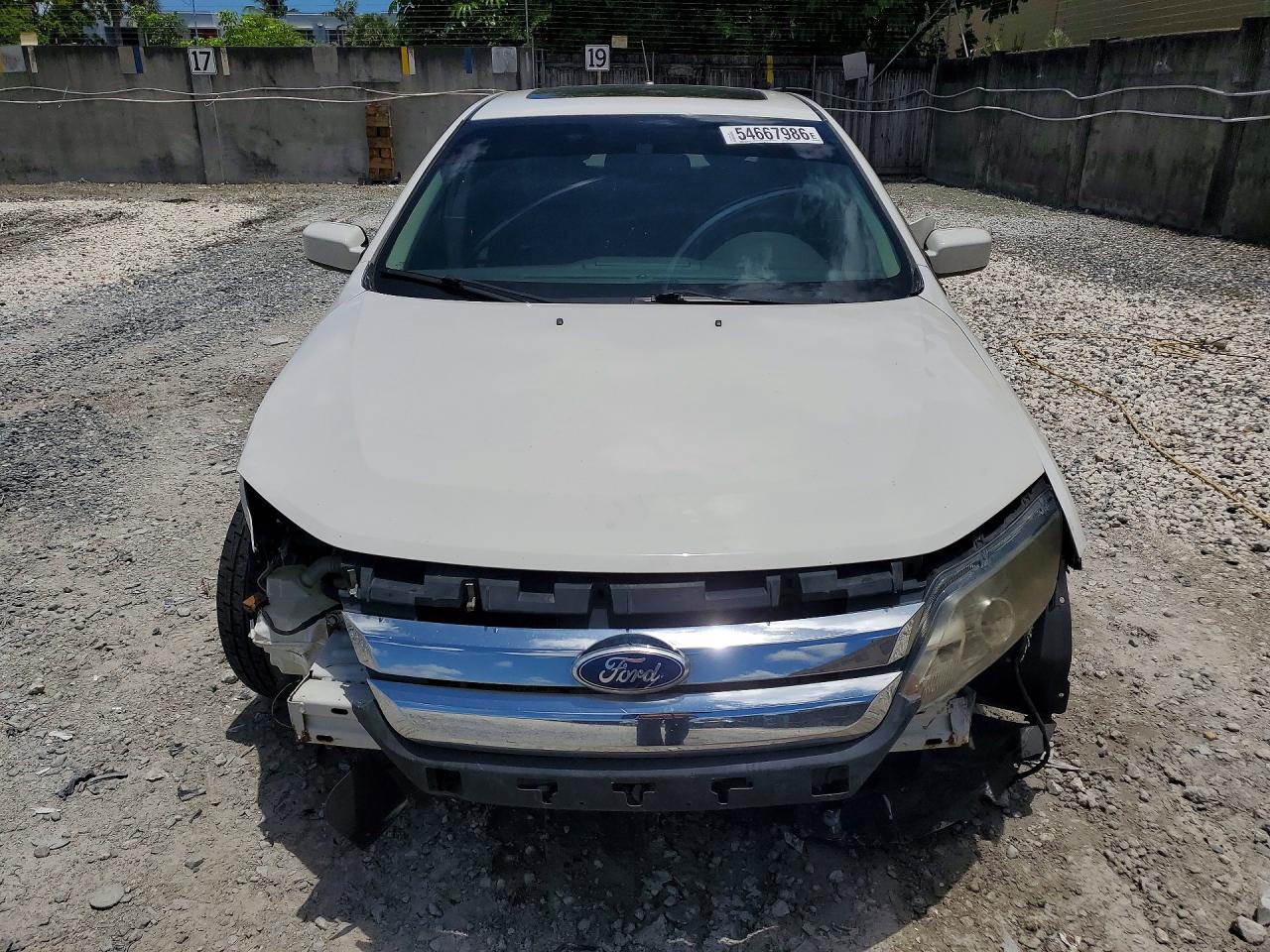 2011 Ford Fusion Se White vin: 3FAHP0HA4BR165067