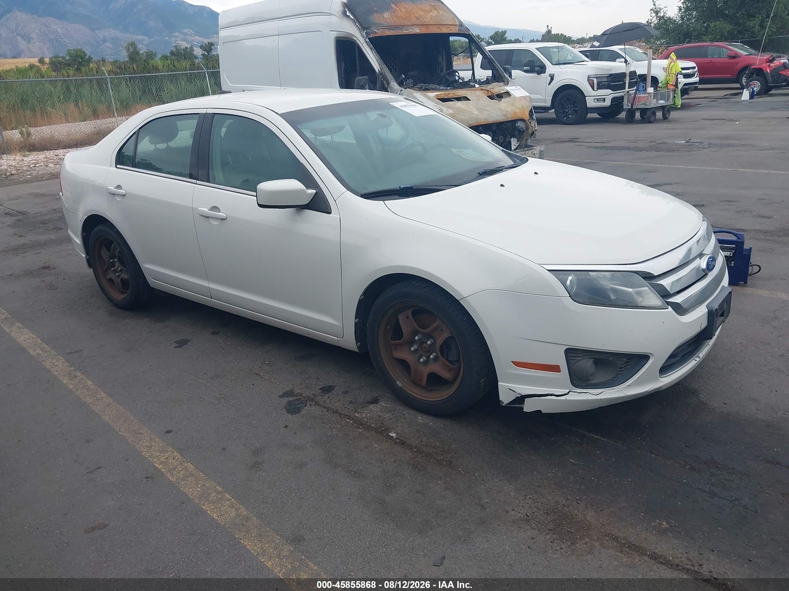 2011 Ford Fusion Se White vin: 3FAHP0HA4BR270191