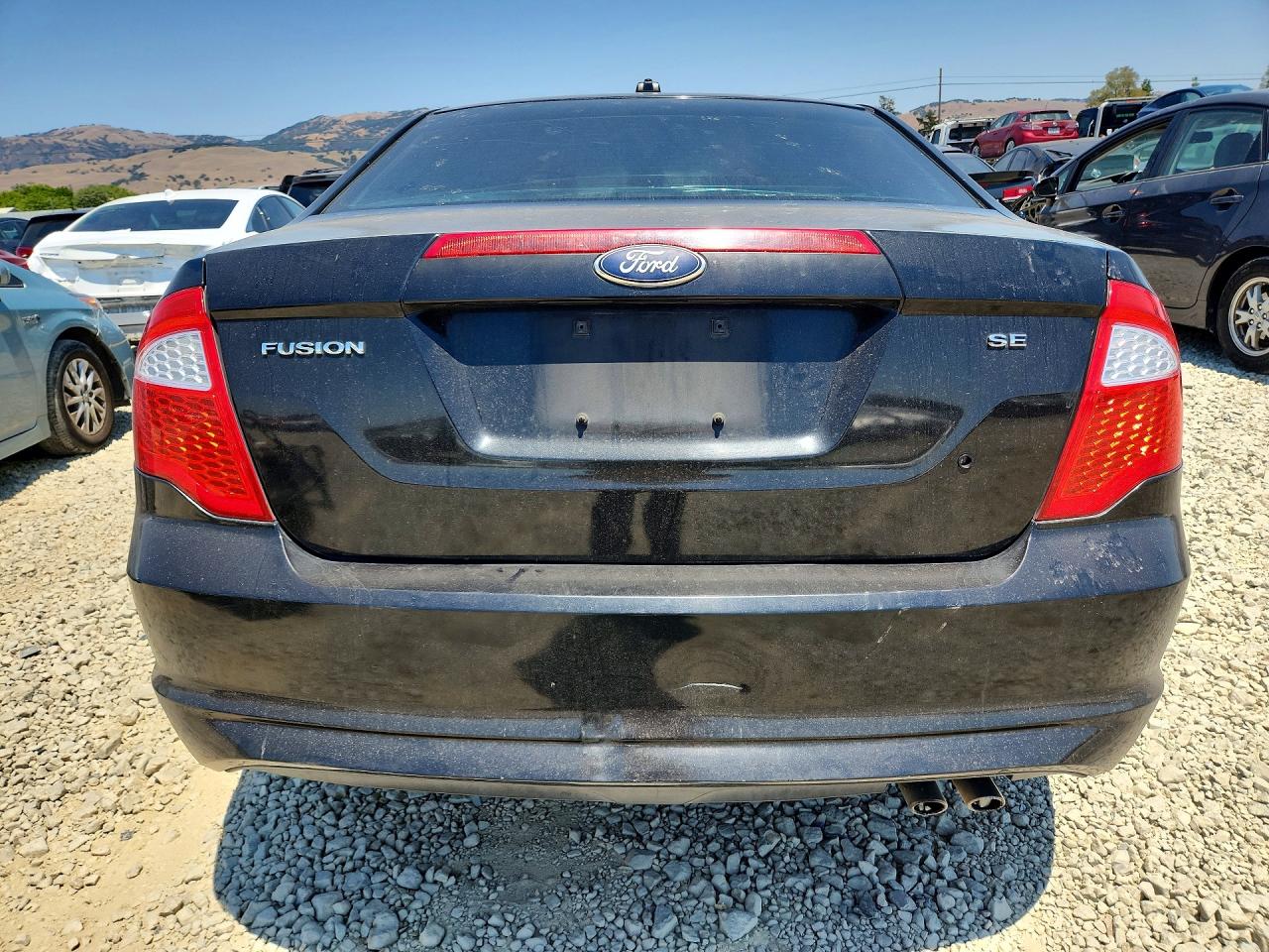 2011 Ford Fusion Se Черный vin: 3FAHP0HA4BR282292