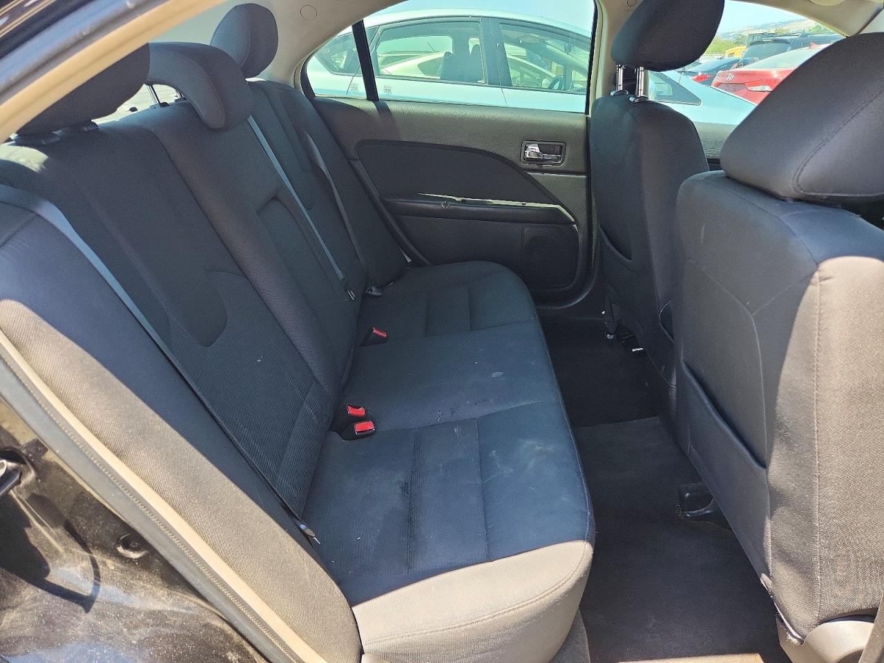 2011 Ford Fusion Se Черный vin: 3FAHP0HA4BR282292