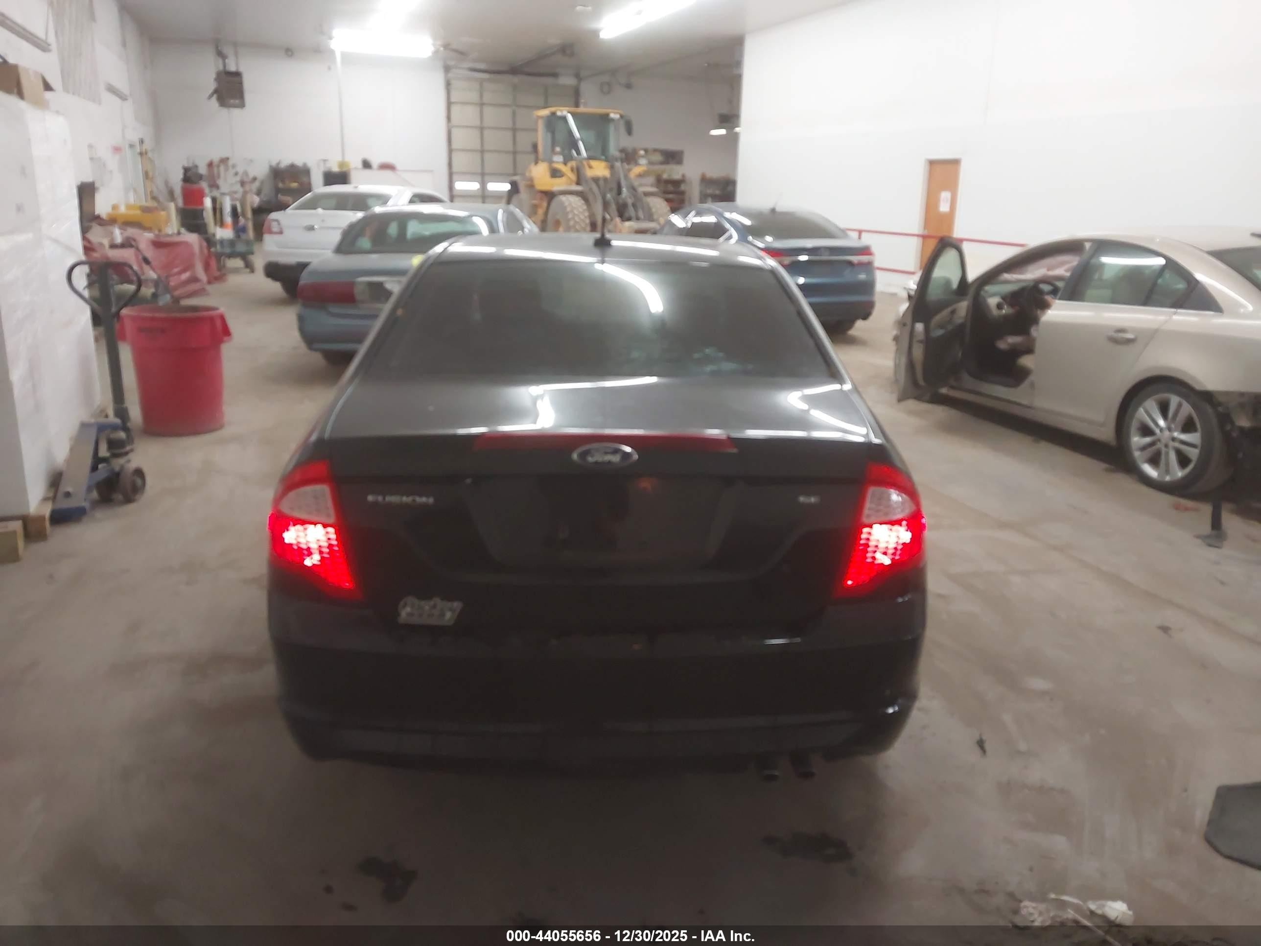 2011 Ford Fusion Se Черный vin: 3FAHP0HA4BR285385