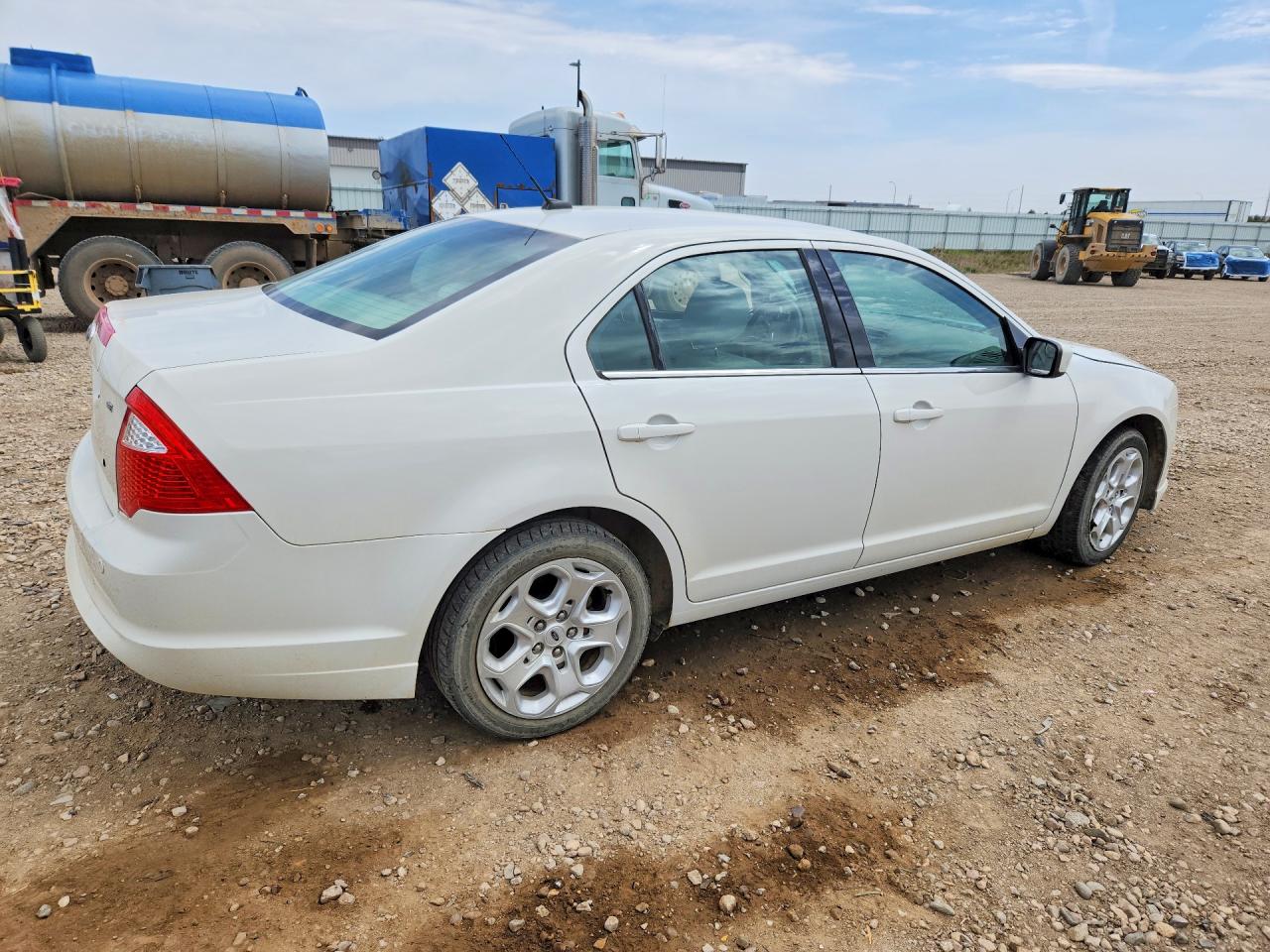 2011 Ford Fusion Se White vin: 3FAHP0HA4BR346234
