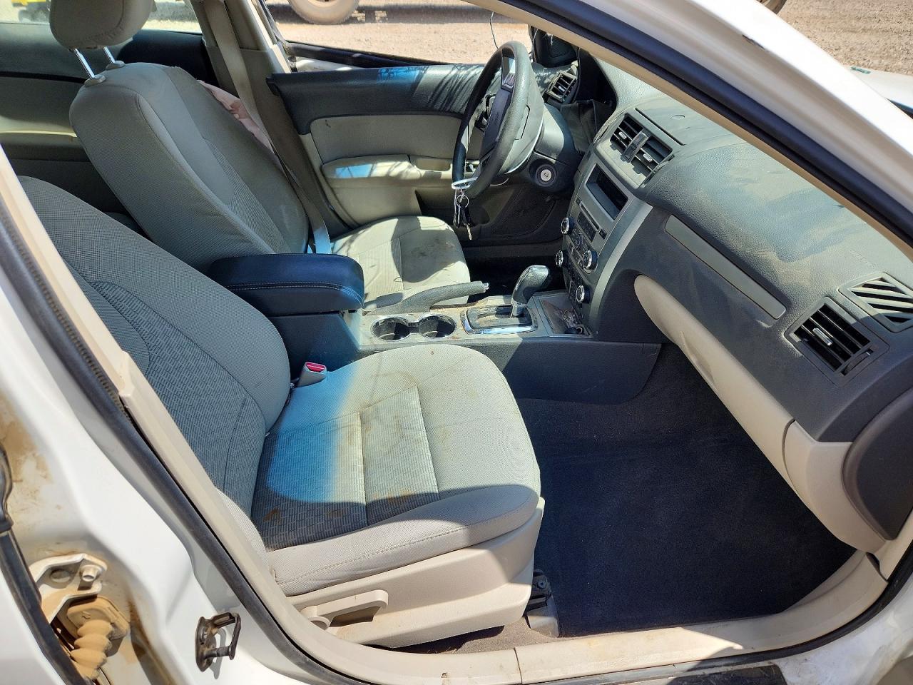 2011 Ford Fusion Se White vin: 3FAHP0HA4BR346234