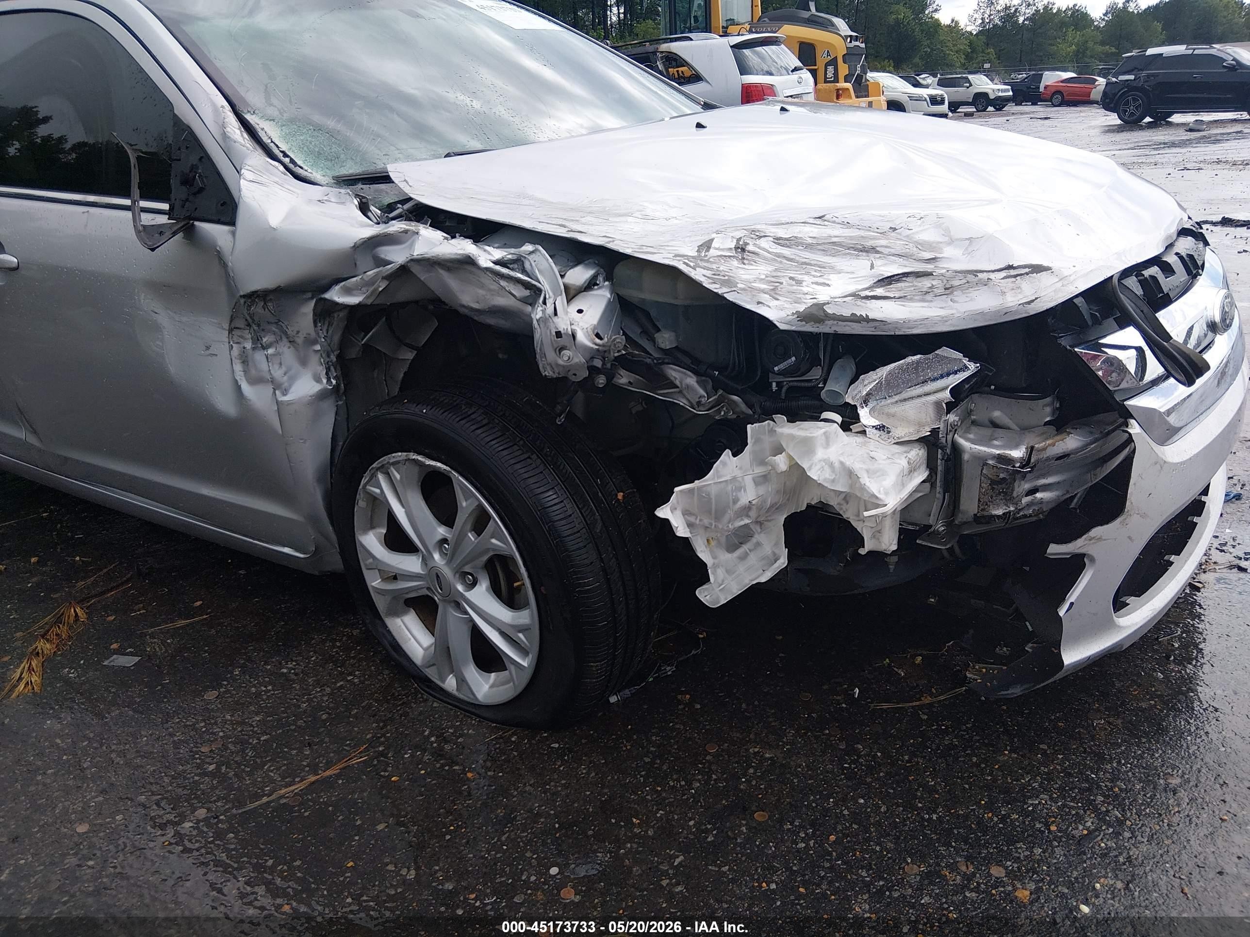 2012 Ford Fusion Se Silver vin: 3FAHP0HA4CR121720