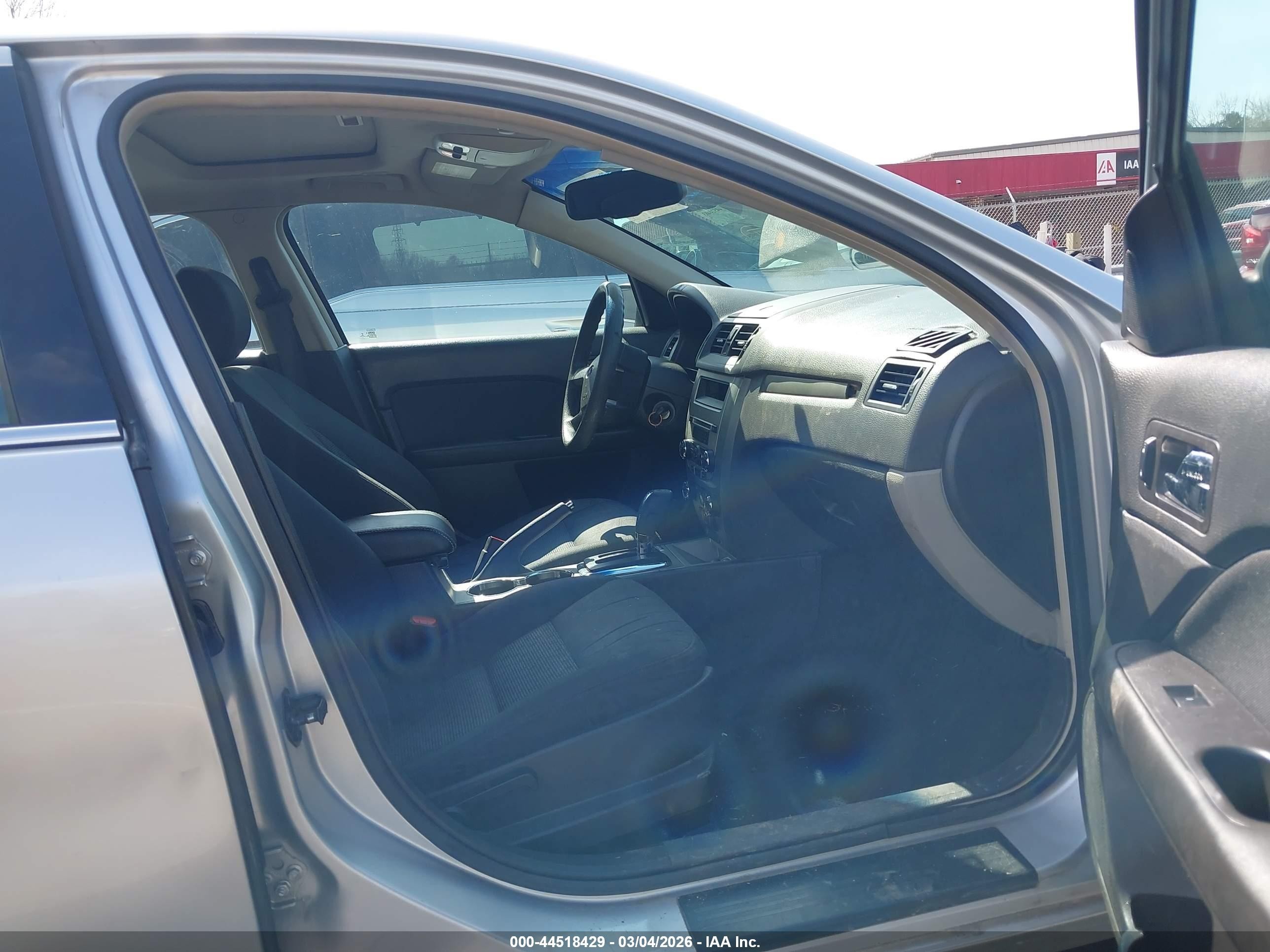 2012 Ford Fusion Se Silver vin: 3FAHP0HA4CR163093