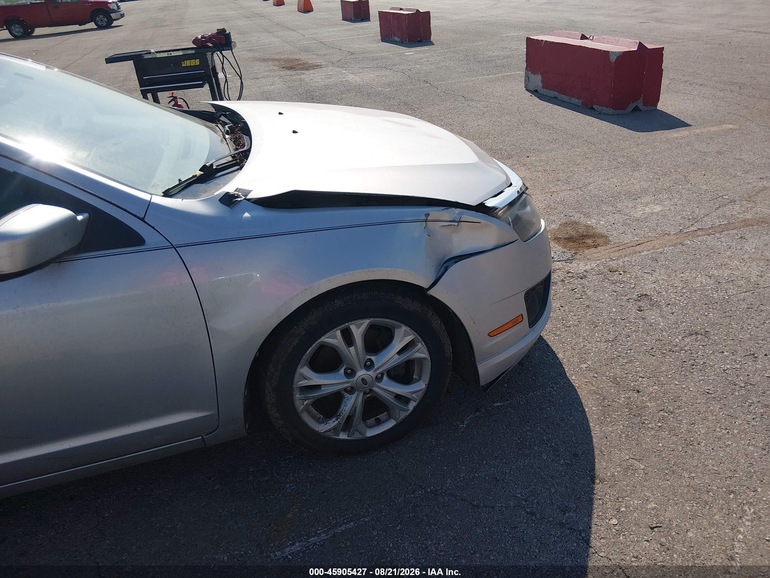 2012 Ford Fusion Se Silver vin: 3FAHP0HA4CR201292