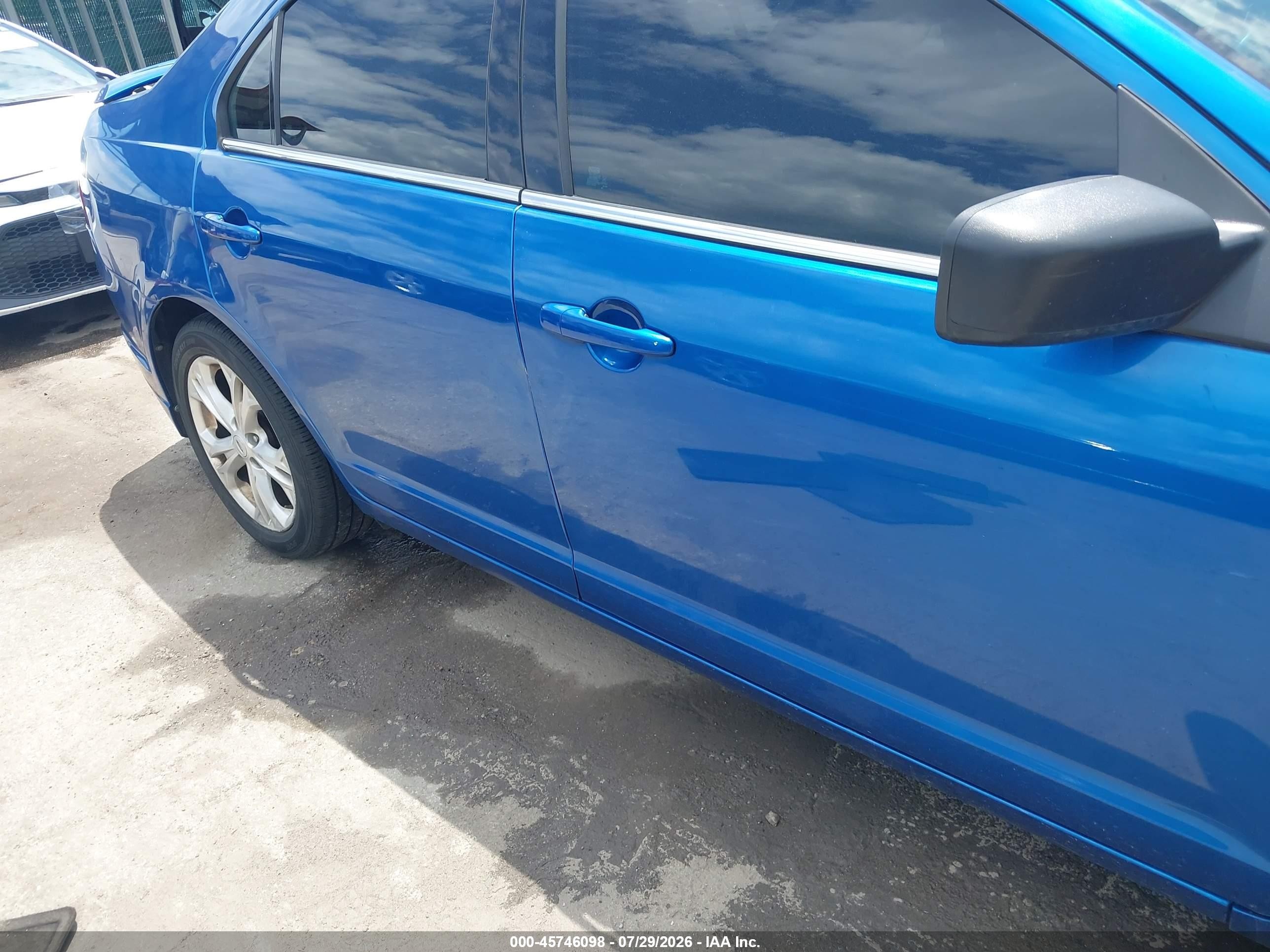 2012 Ford Fusion Se Blue vin: 3FAHP0HA4CR216441