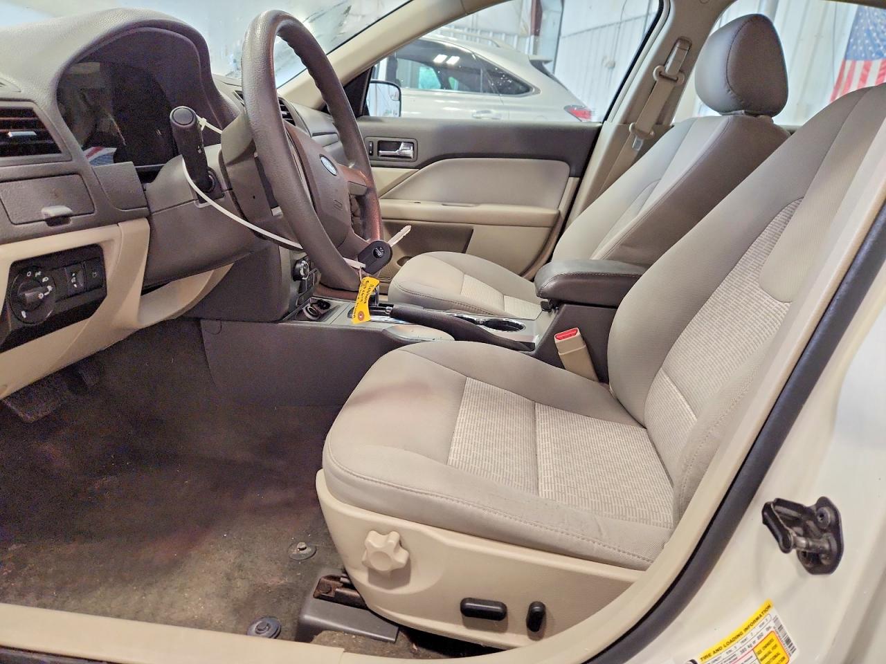 2012 Ford Fusion Se White vin: 3FAHP0HA4CR233286