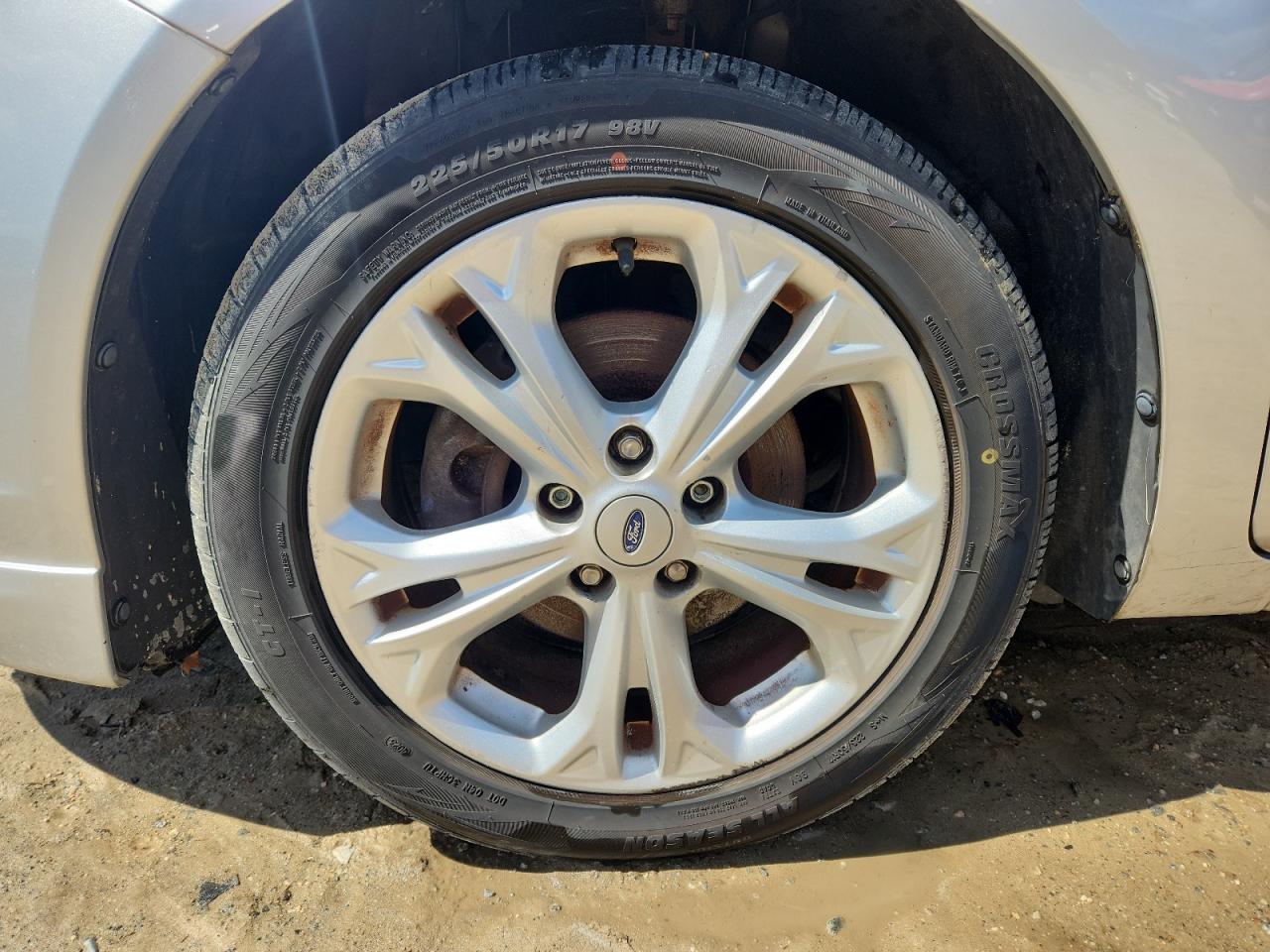 2012 Ford Fusion Se Silver vin: 3FAHP0HA4CR235586 Damage: Left Front Wheel, Curb Rash, > 12 Inches