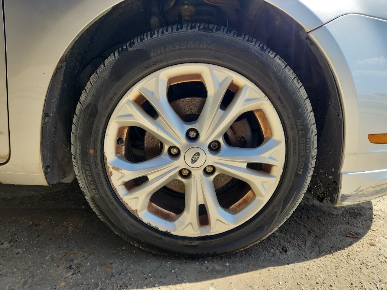 2012 Ford Fusion Se Silver vin: 3FAHP0HA4CR235586 Damage: Right Front Wheel, Curb Rash, > 12 Inches