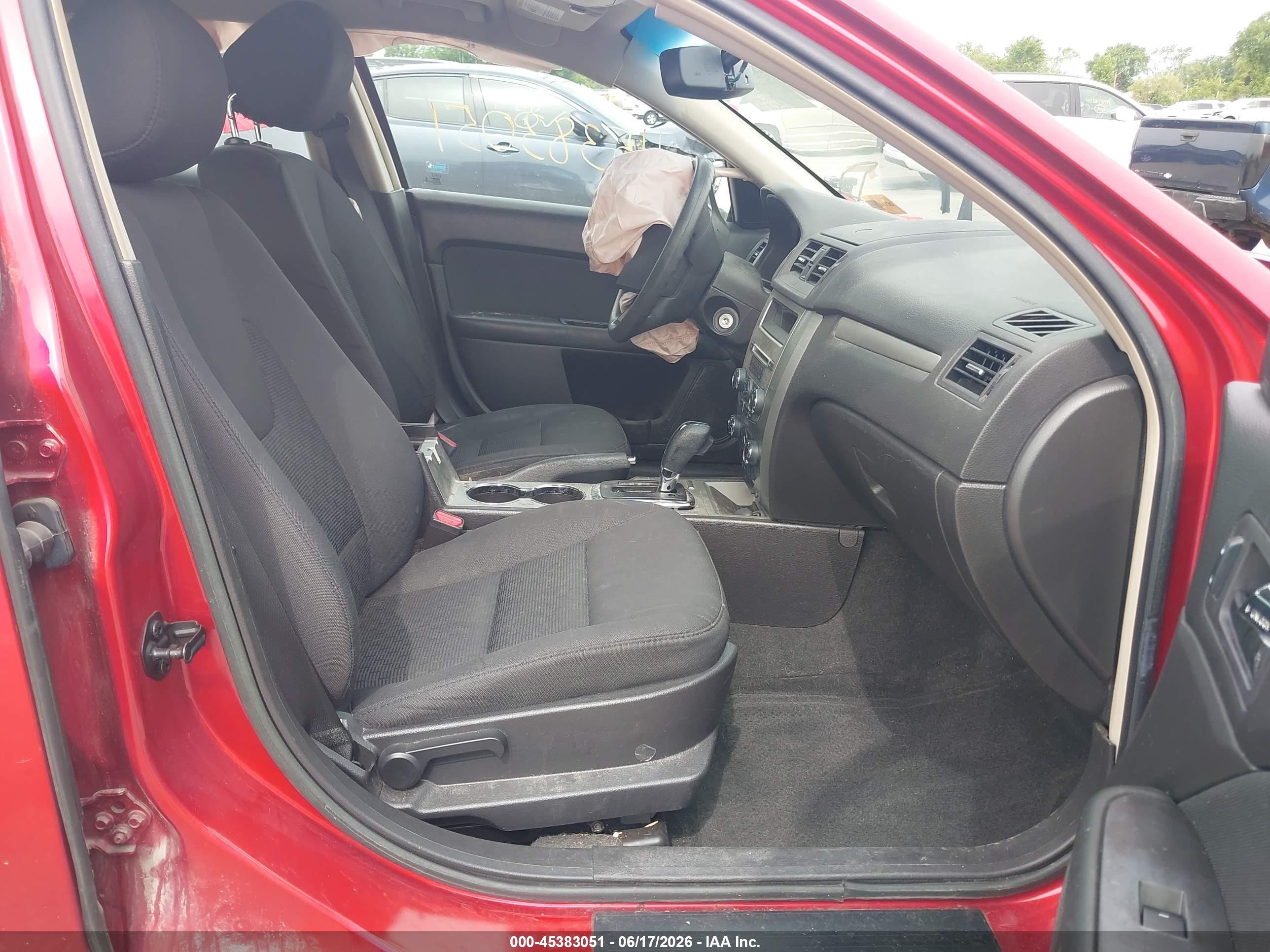 2012 Ford Fusion Se Red vin: 3FAHP0HA4CR349264