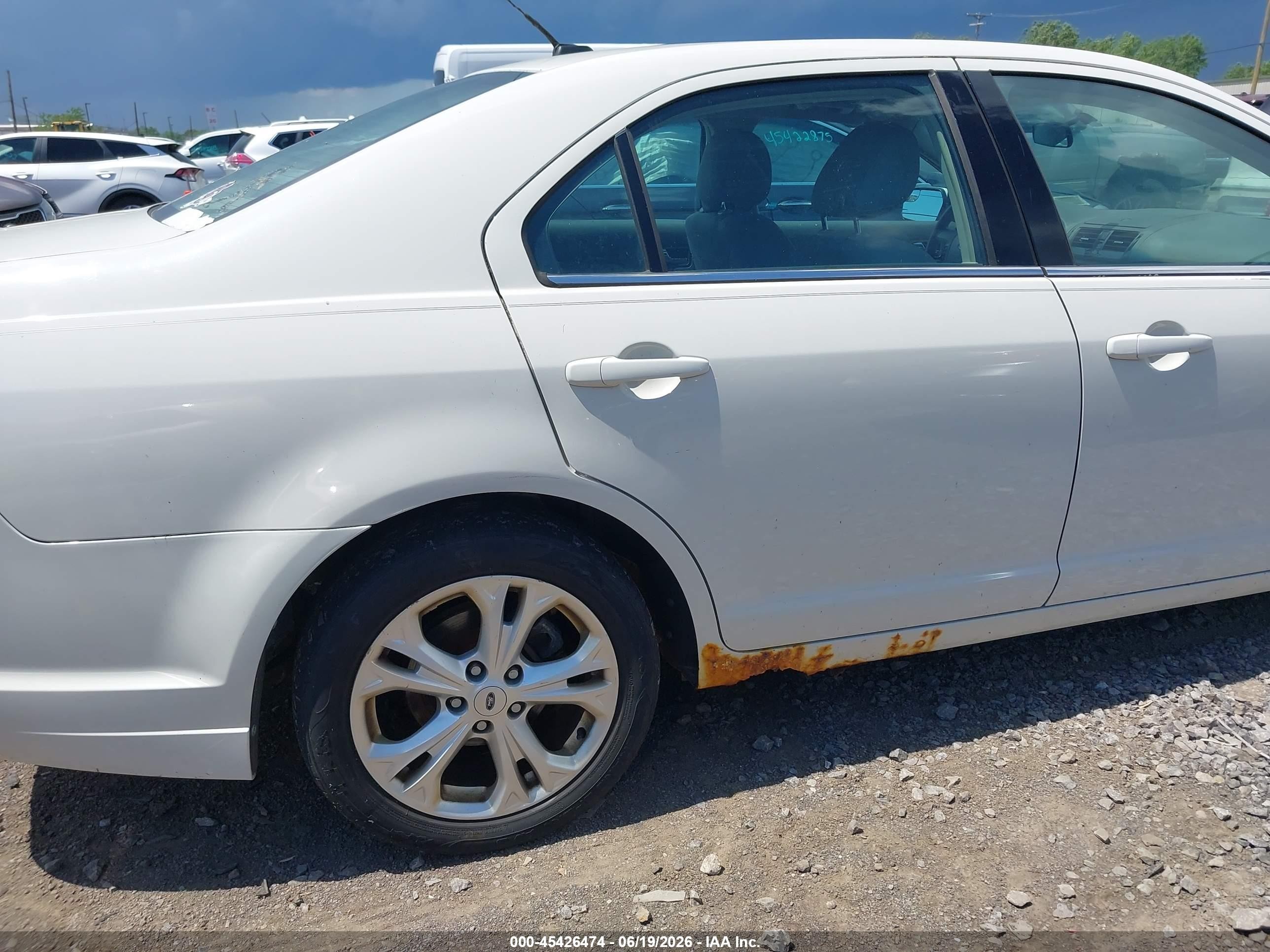 2012 Ford Fusion Se White vin: 3FAHP0HA4CR355923