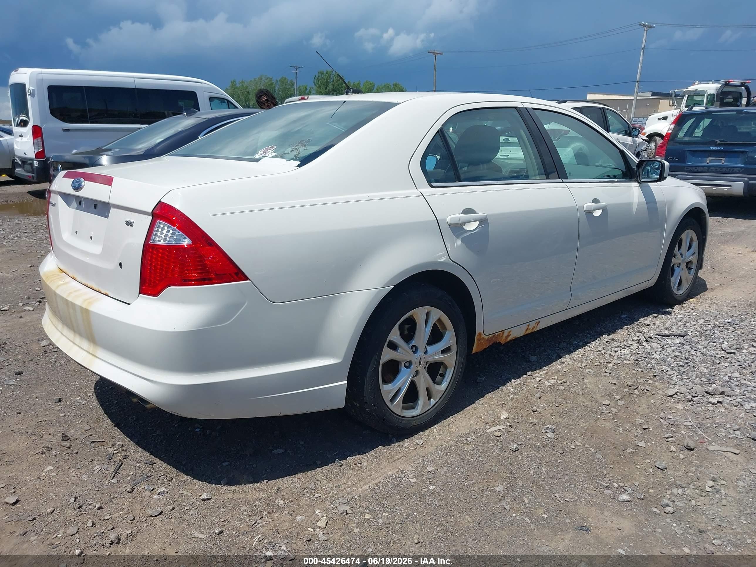 2012 Ford Fusion Se White vin: 3FAHP0HA4CR355923