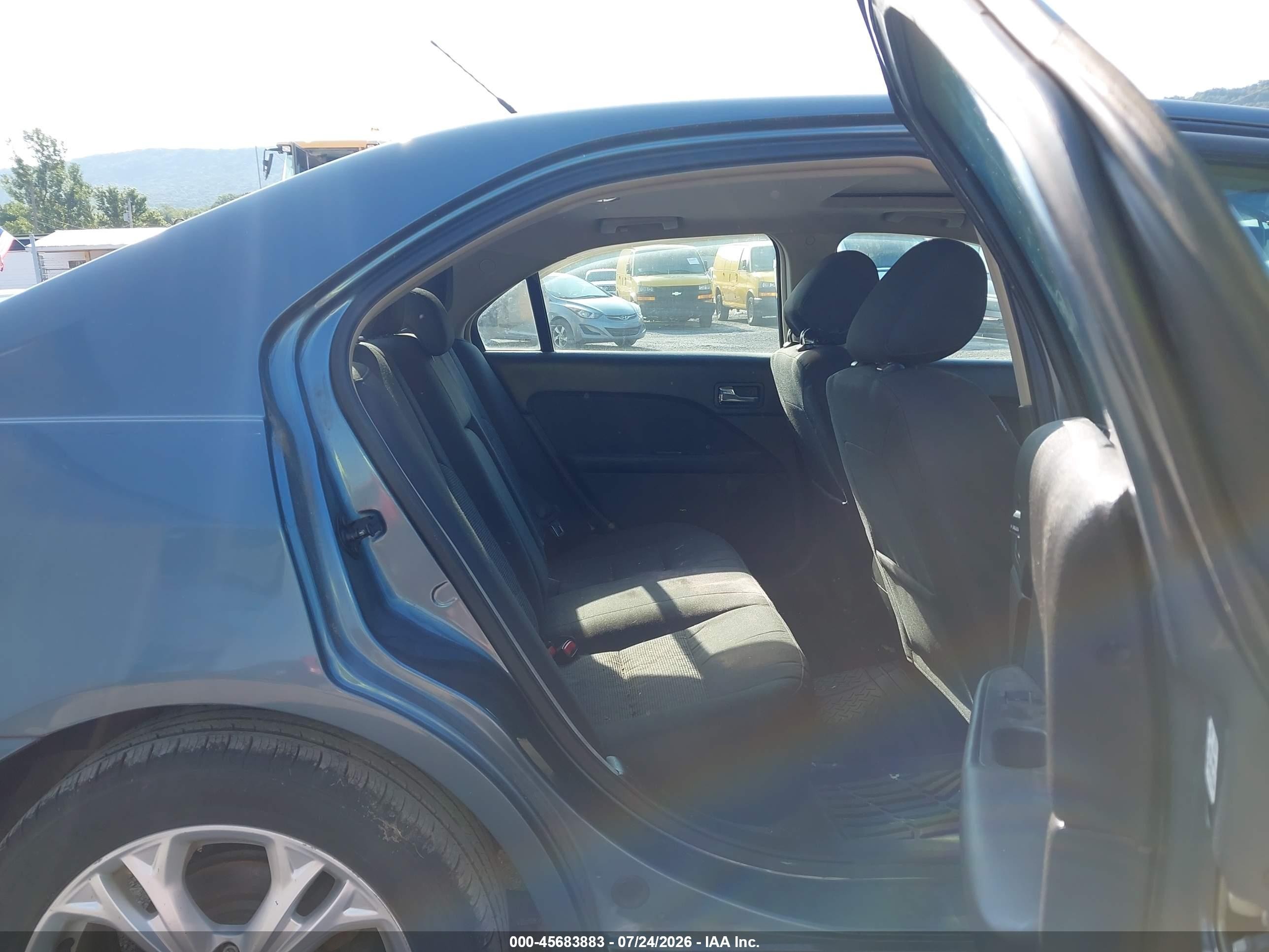 2012 Ford Fusion Se Light Blue vin: 3FAHP0HA4CR374472