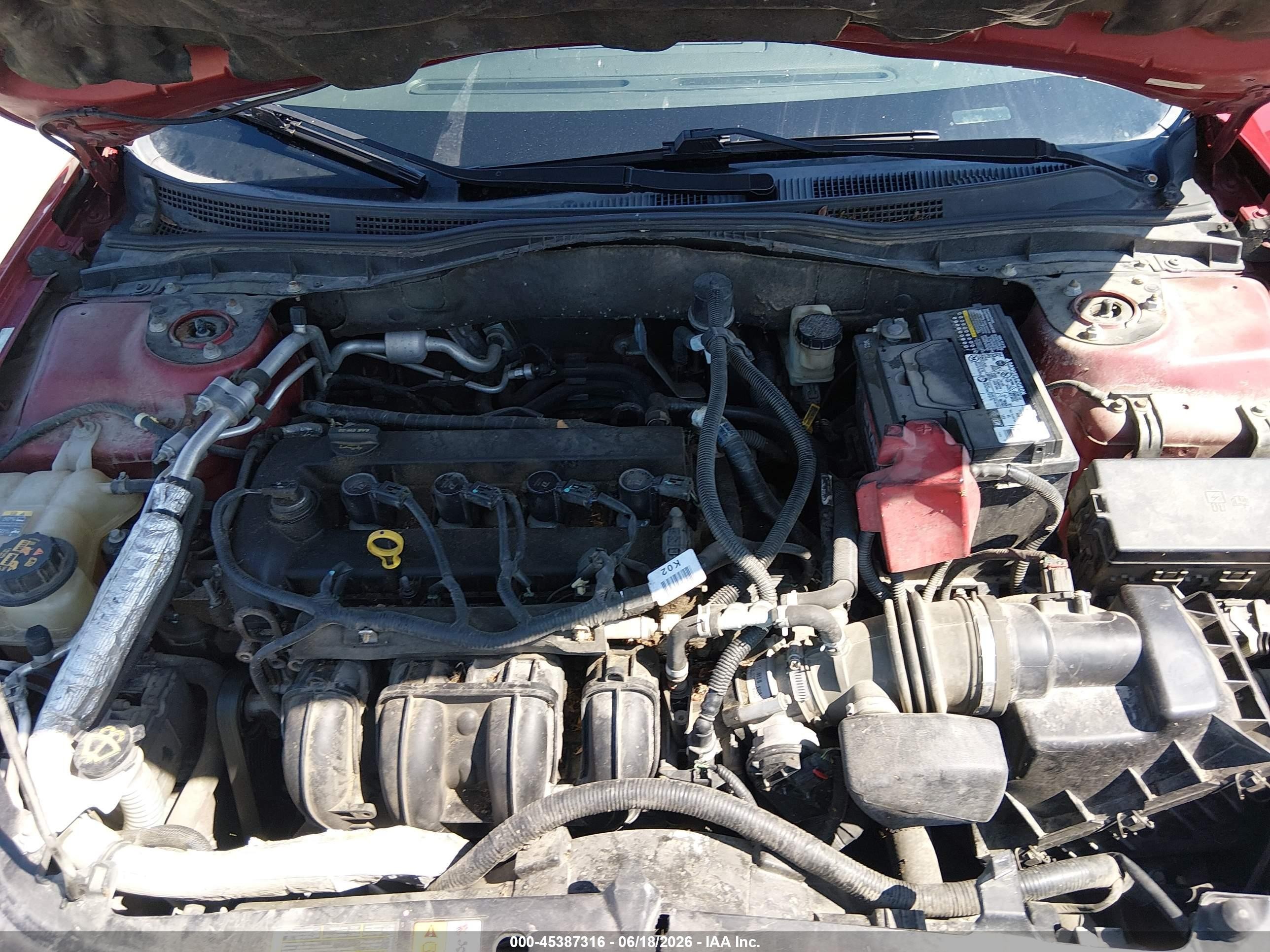 2010 Ford Fusion Se Red vin: 3FAHP0HA5AR168302