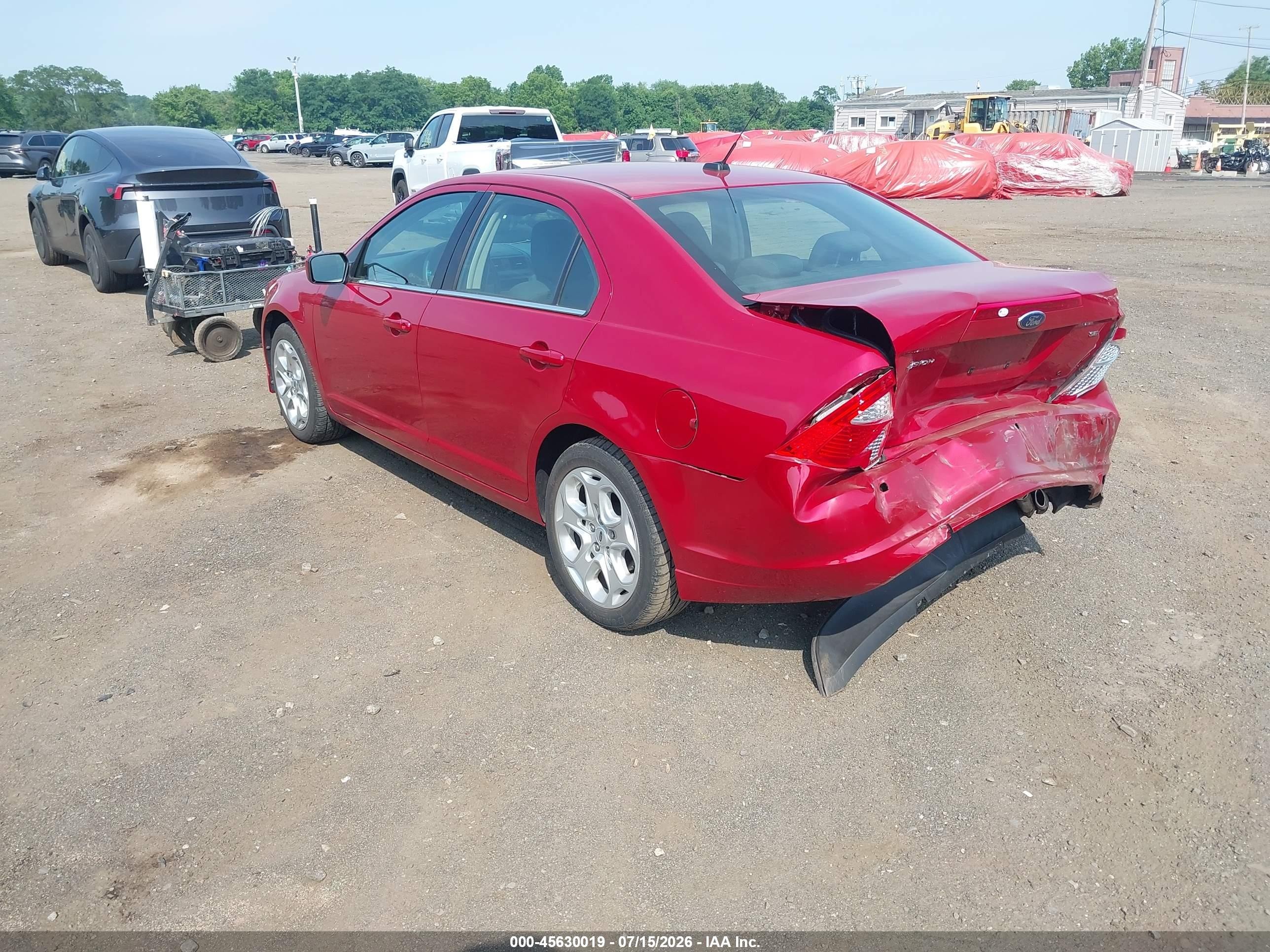 2010 Ford Fusion Se Red vin: 3FAHP0HA5AR205574