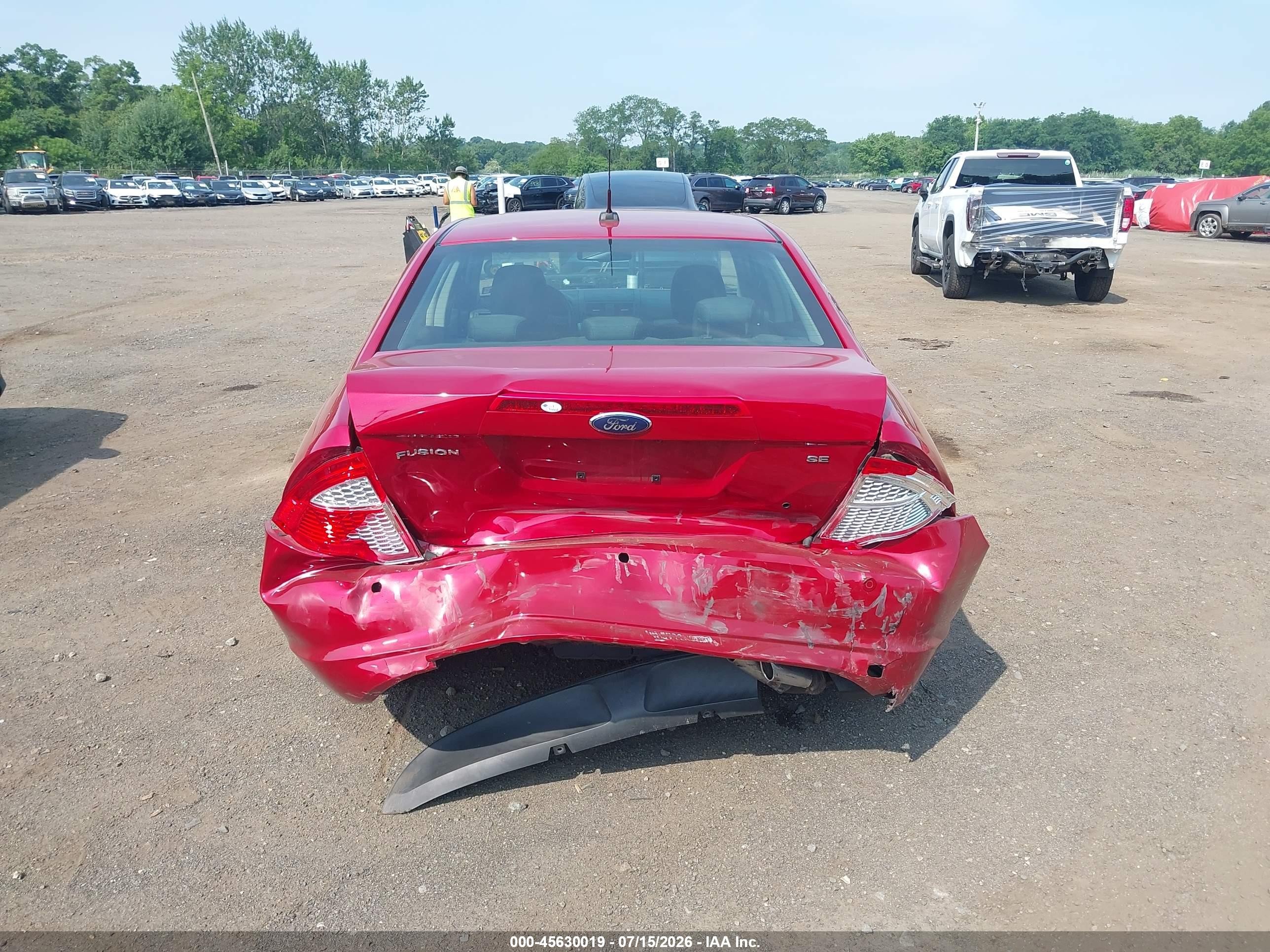 2010 Ford Fusion Se Red vin: 3FAHP0HA5AR205574