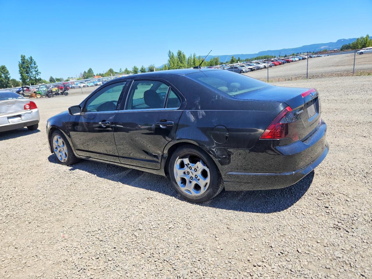 2010 Ford Fusion Se Black vin: 3FAHP0HA5AR252152